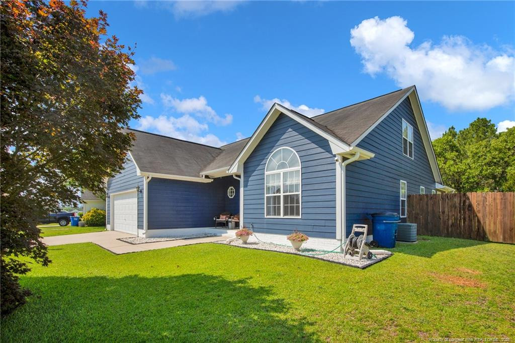 208 Fallingleaf Drive