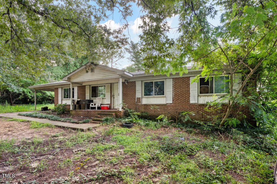 4723 Dominion Road
