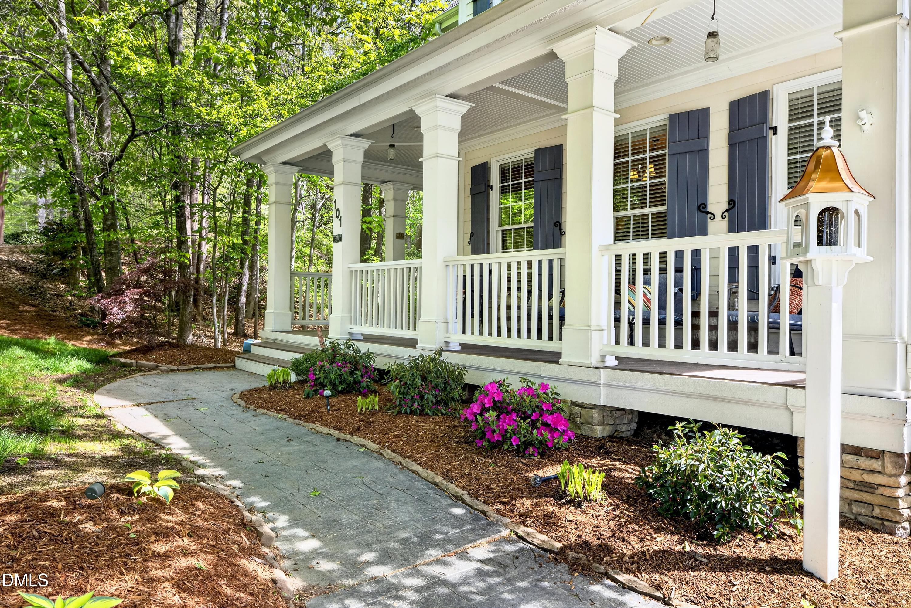 101 Sunset Oaks Drive