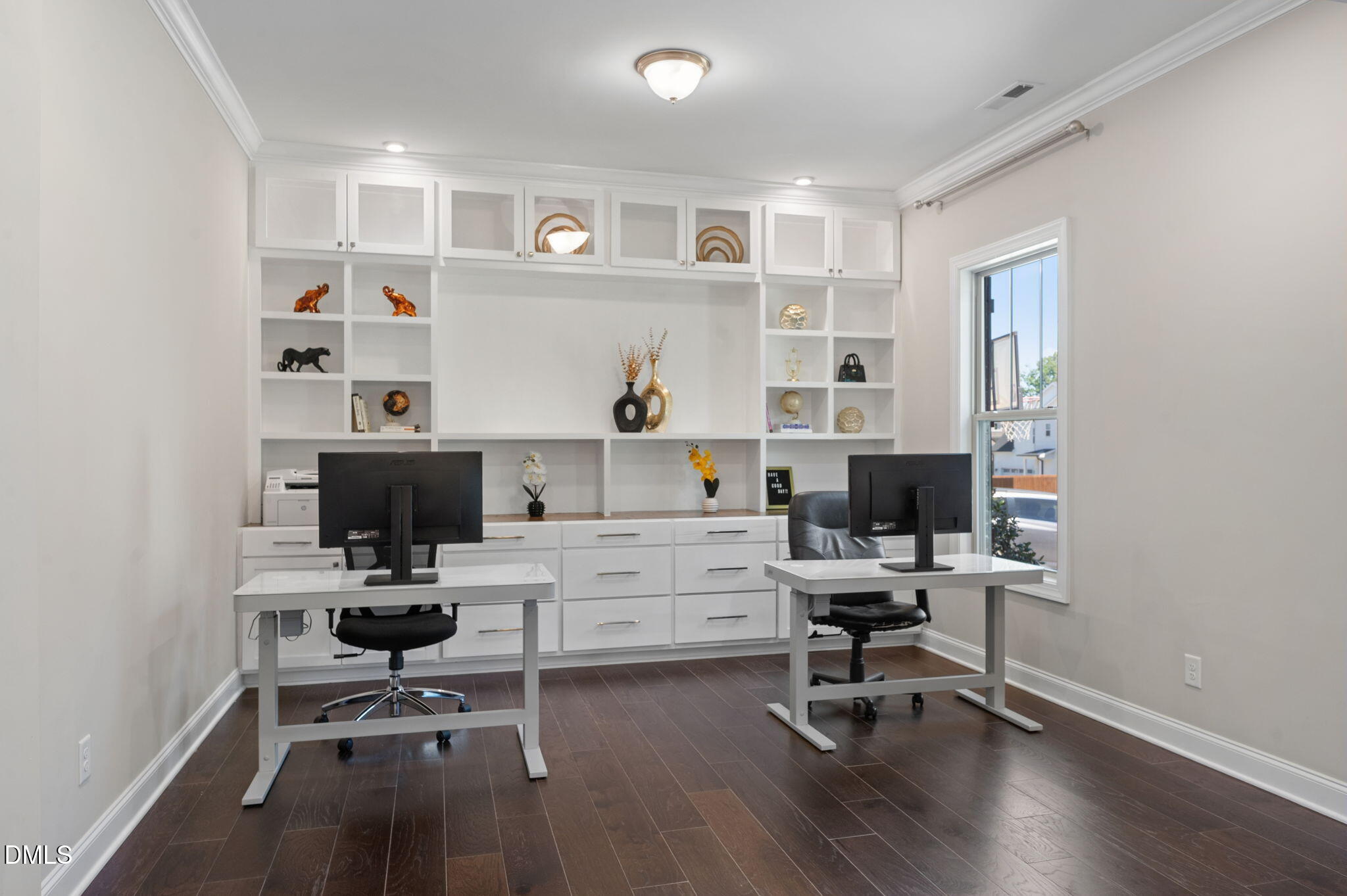 2901 Macintosh Woods Drive
