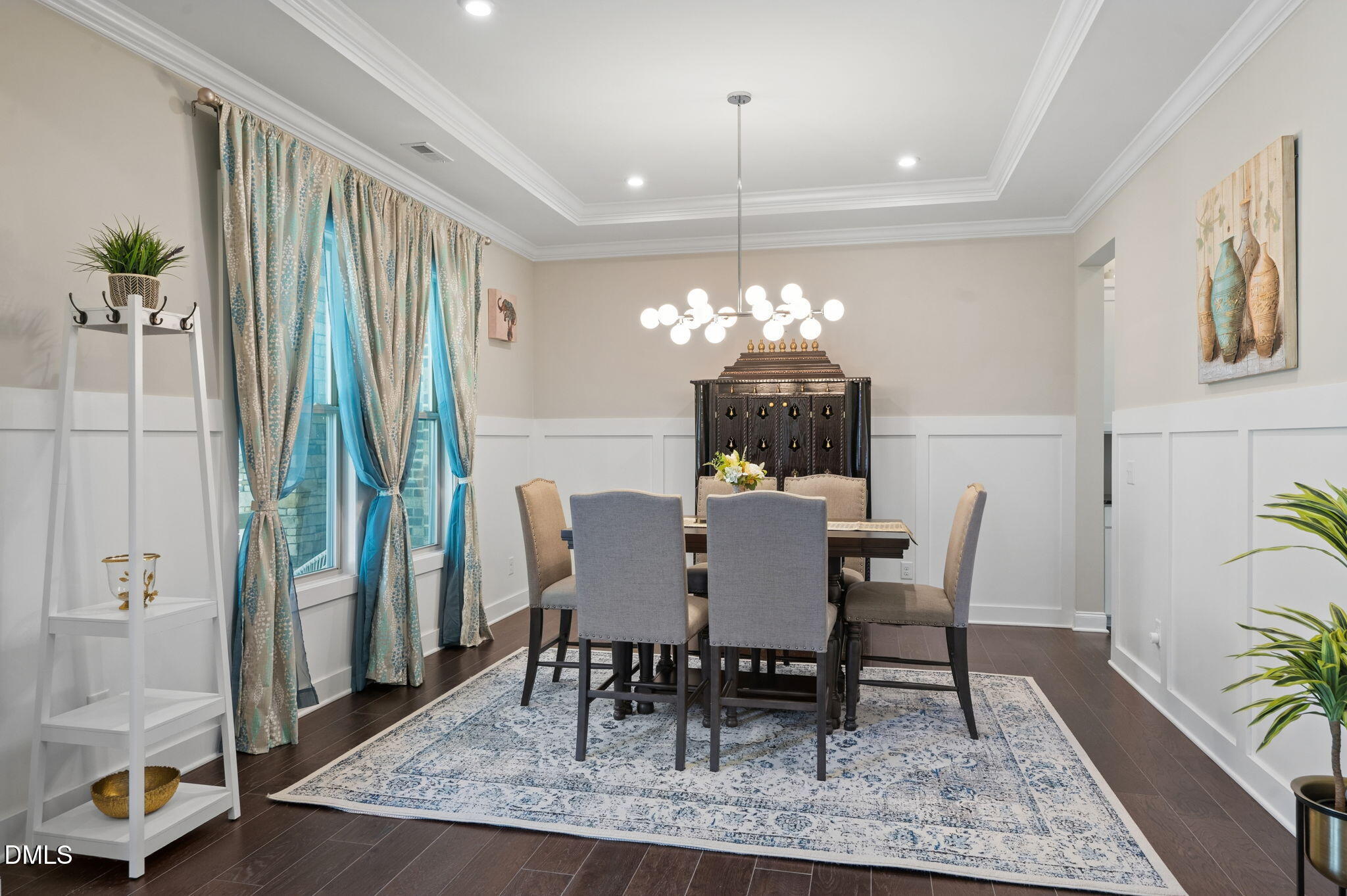 2901 Macintosh Woods Drive