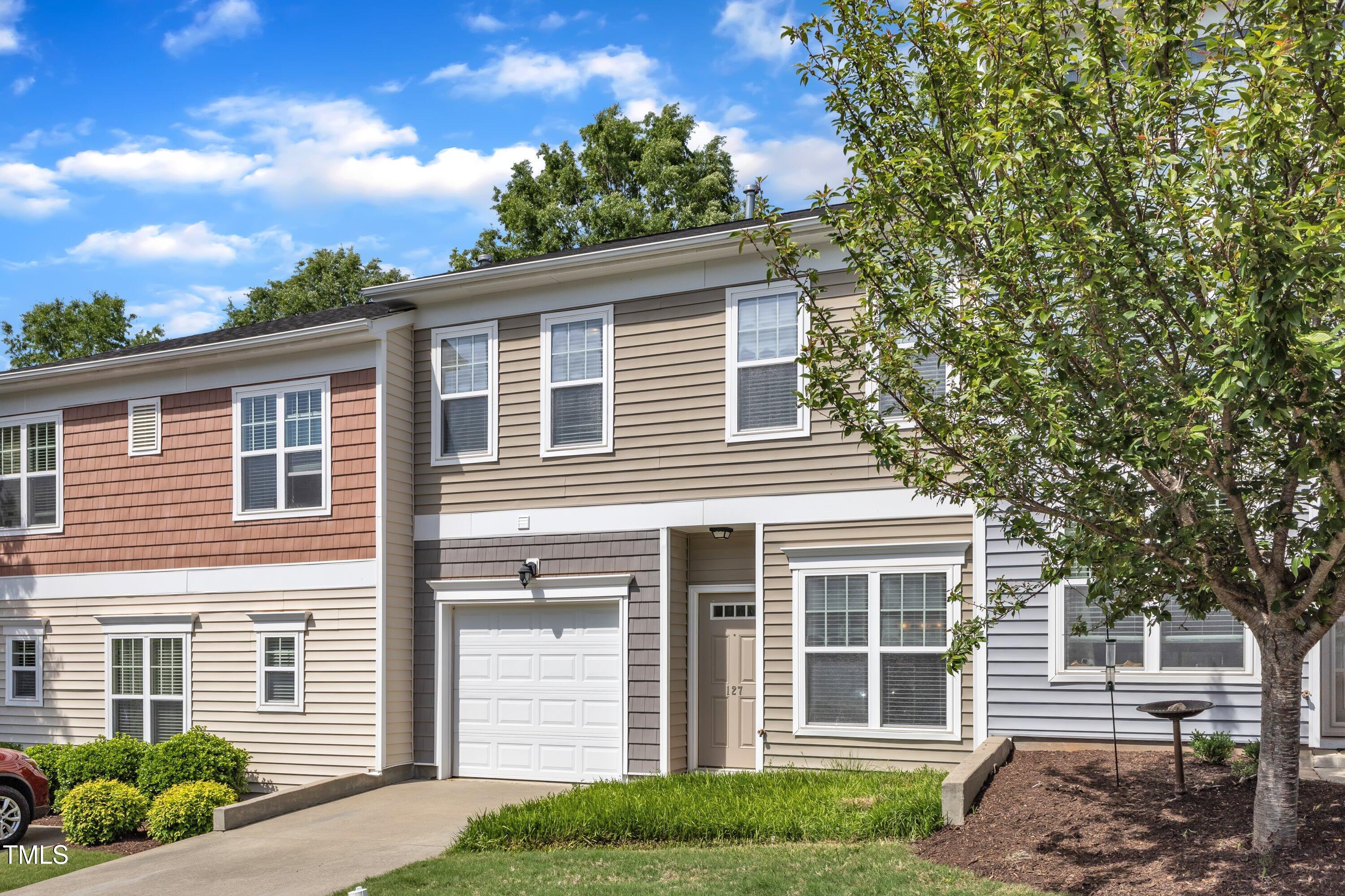 127 Deacon Ridge Street