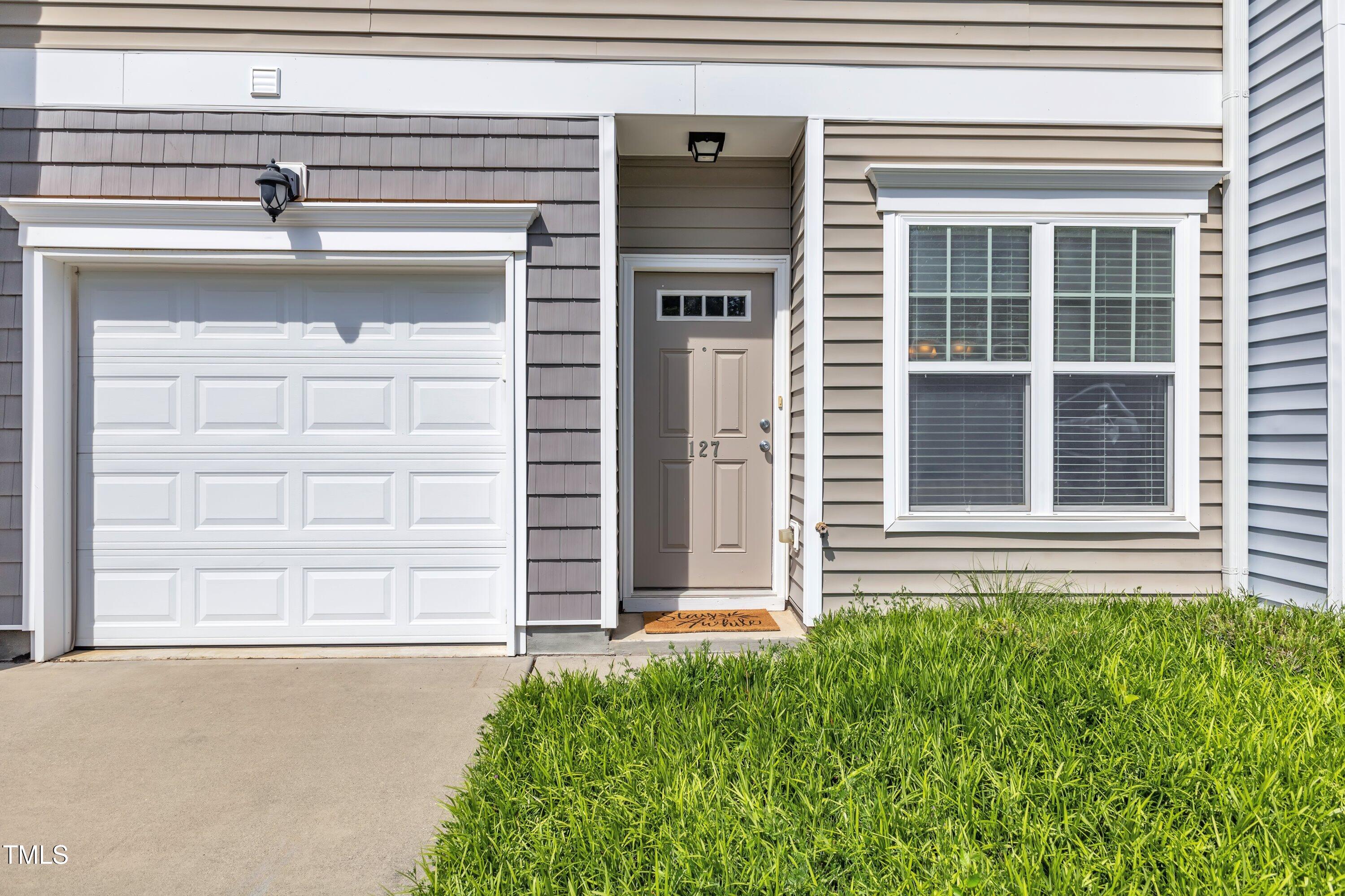 127 Deacon Ridge Street