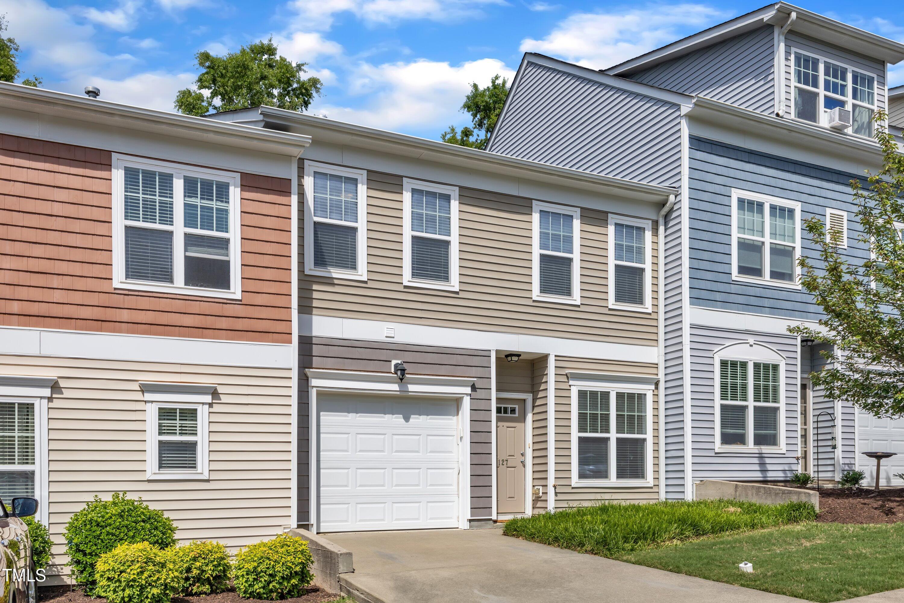 127 Deacon Ridge Street
