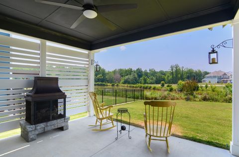 A home in Holly Springs