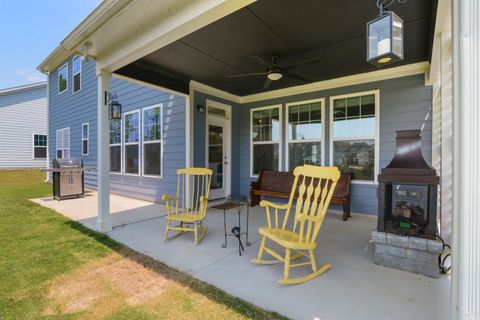 A home in Holly Springs