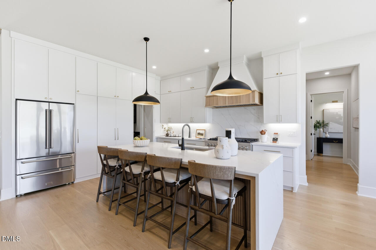 5856 Carriage Gate Drive