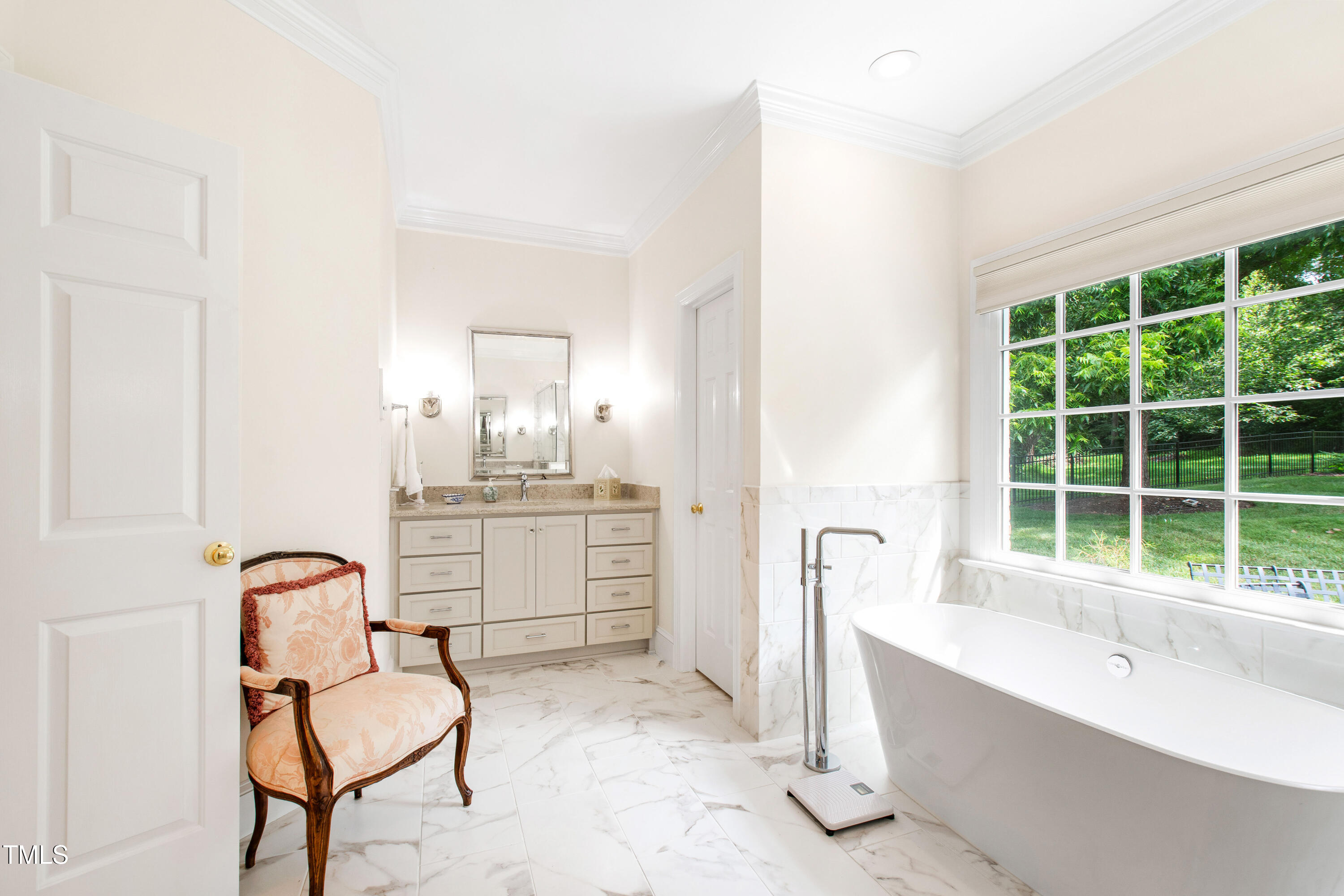 Raleigh, North Carolina 27615, United States, 4 Bedrooms Bedrooms, ,4 BathroomsBathrooms,Residential,Active,202336