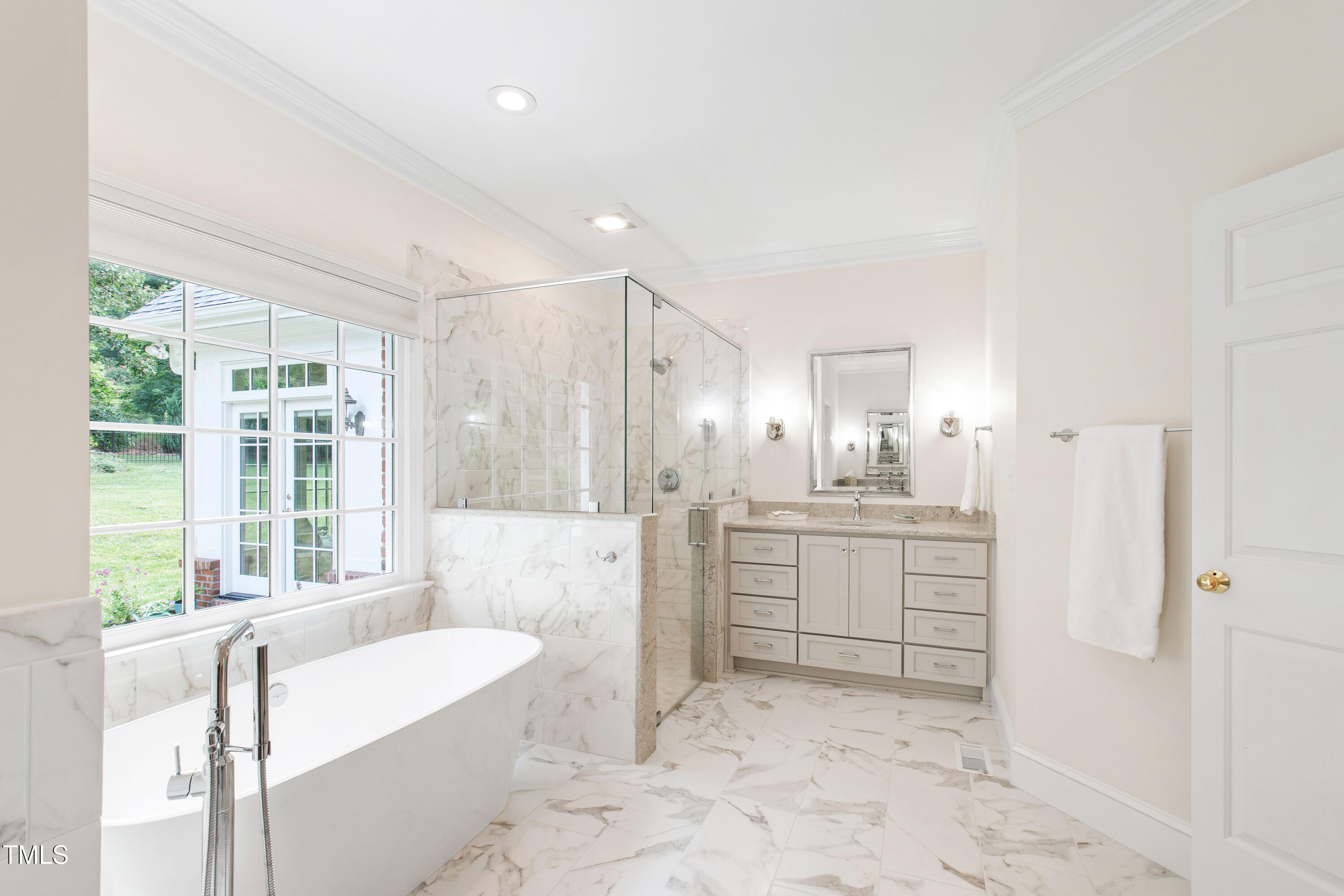 Raleigh, North Carolina 27615, United States, 4 Bedrooms Bedrooms, ,4 BathroomsBathrooms,Residential,Active,202336