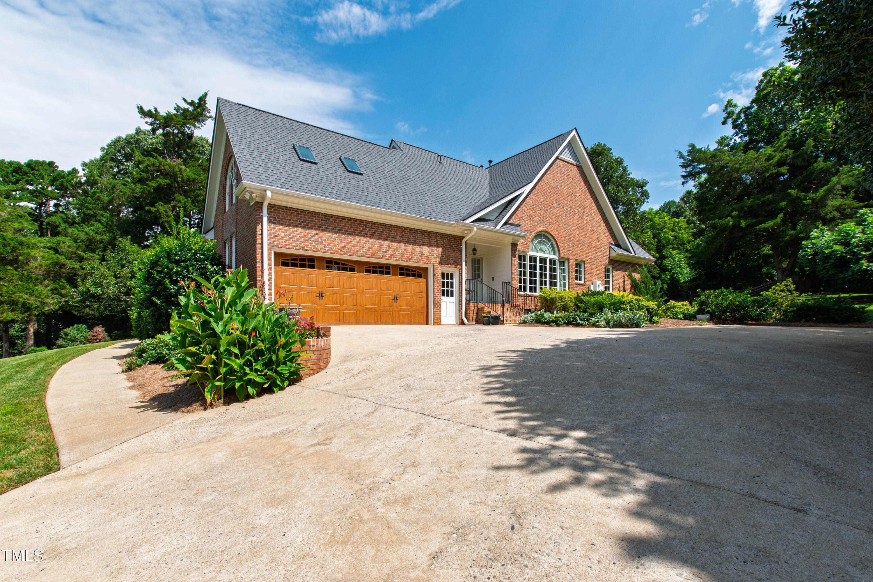 Raleigh, North Carolina 27615, United States, 4 Bedrooms Bedrooms, ,4 BathroomsBathrooms,Residential,Active,202336