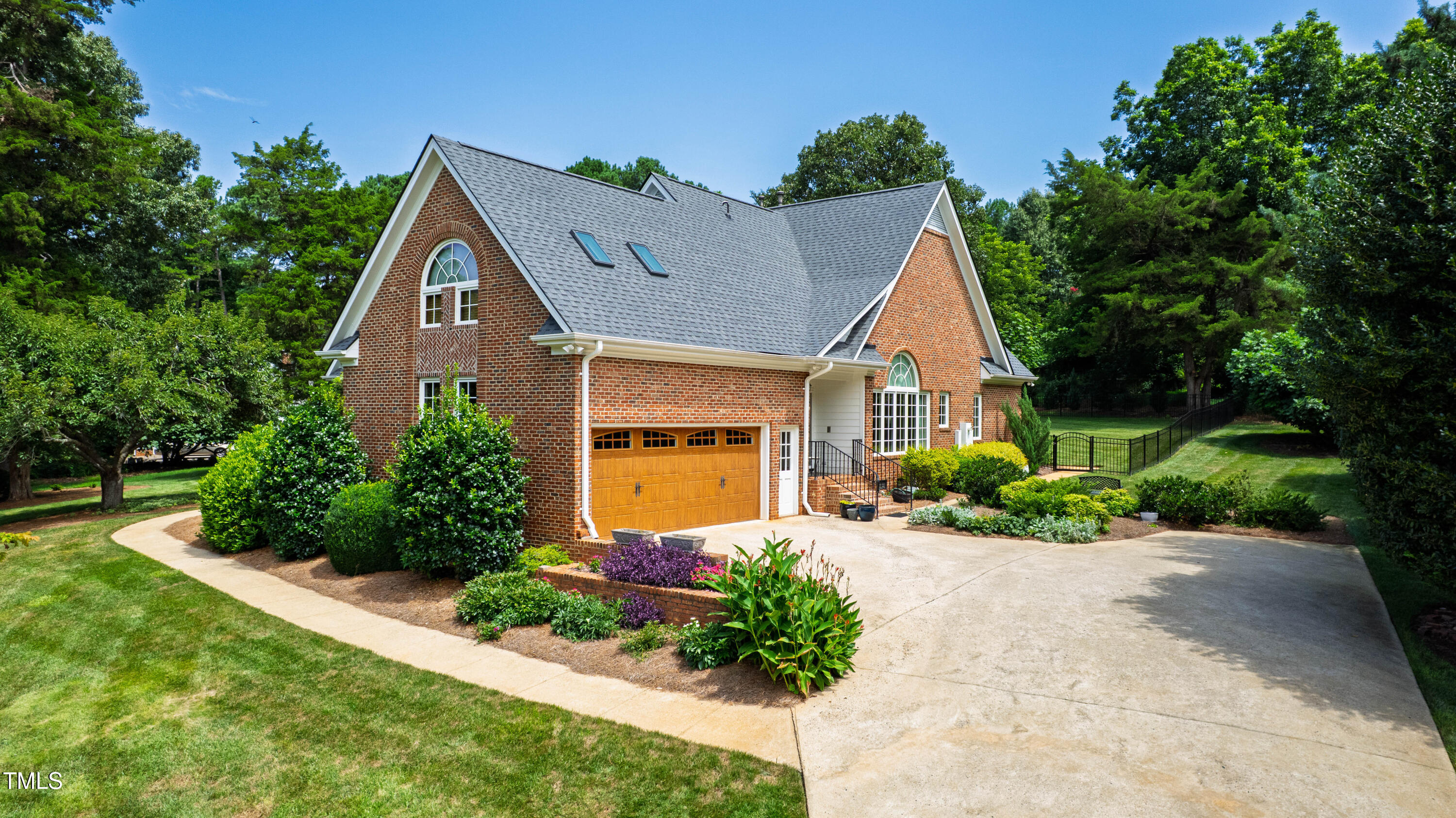 Raleigh, North Carolina 27615, United States, 4 Bedrooms Bedrooms, ,4 BathroomsBathrooms,Residential,Active,202336