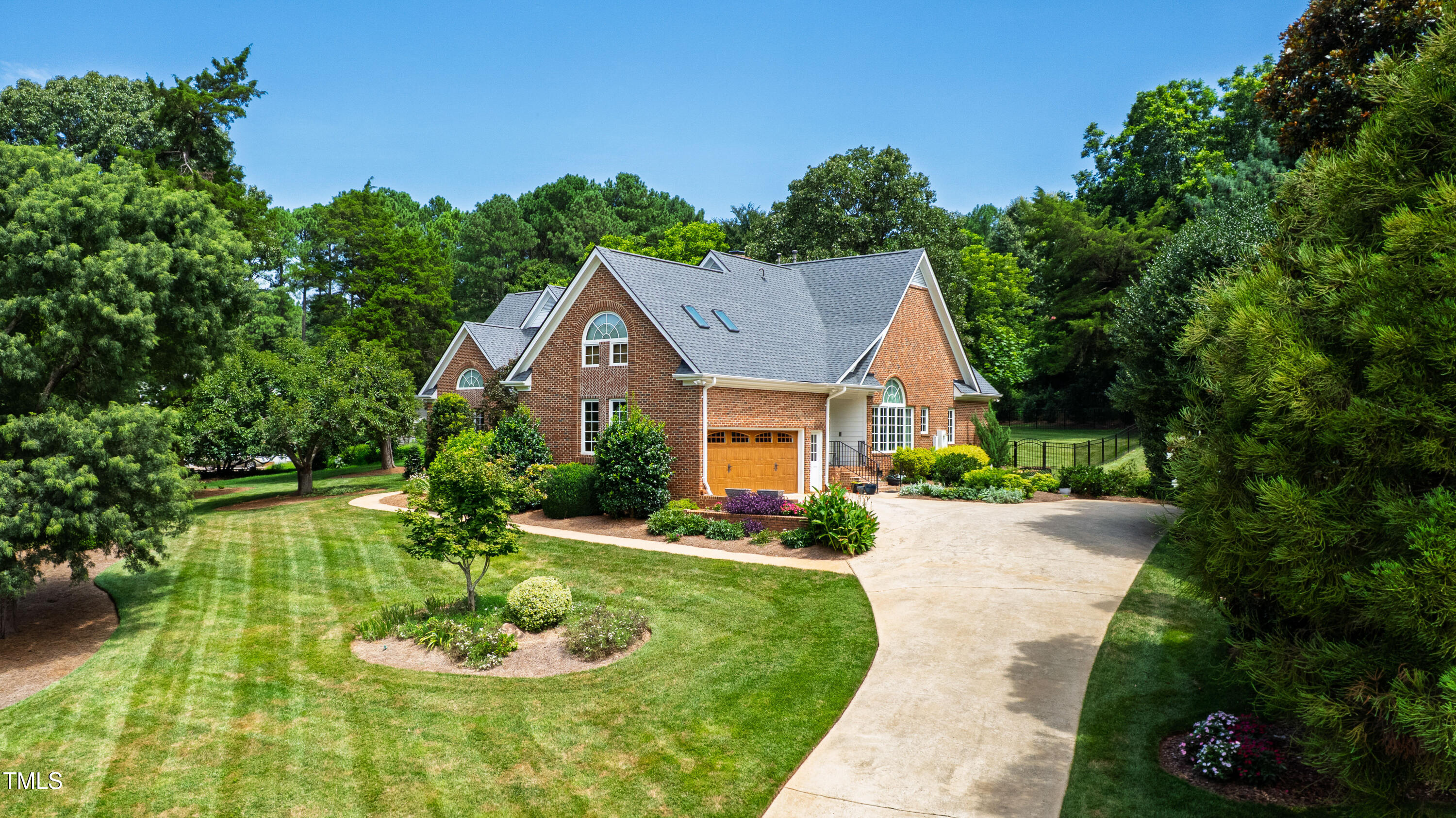 Raleigh, North Carolina 27615, United States, 4 Bedrooms Bedrooms, ,4 BathroomsBathrooms,Residential,Active,202336