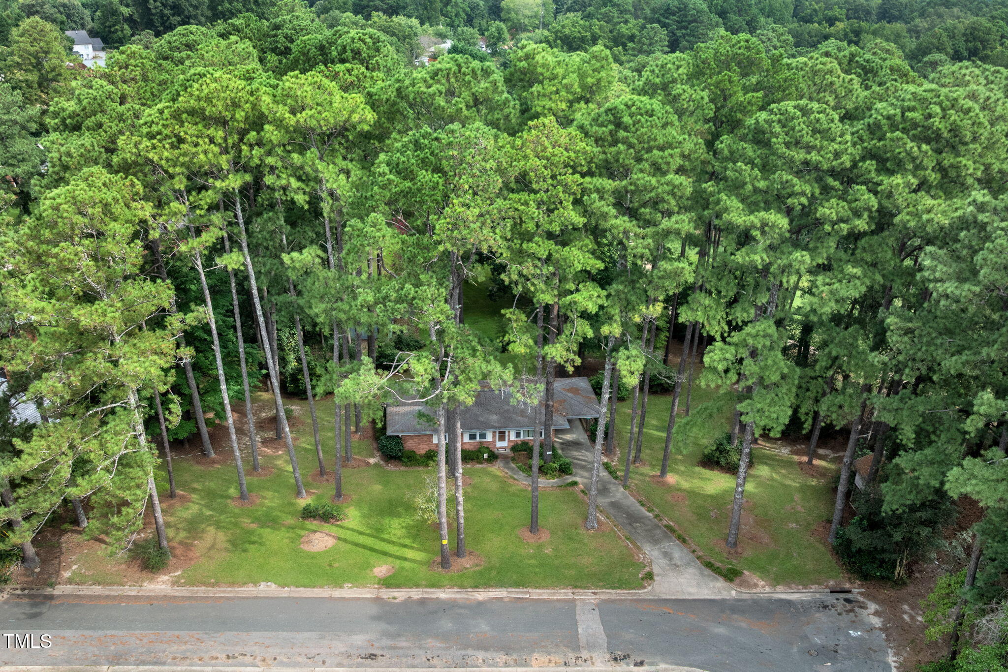 1626 Bruce Circle