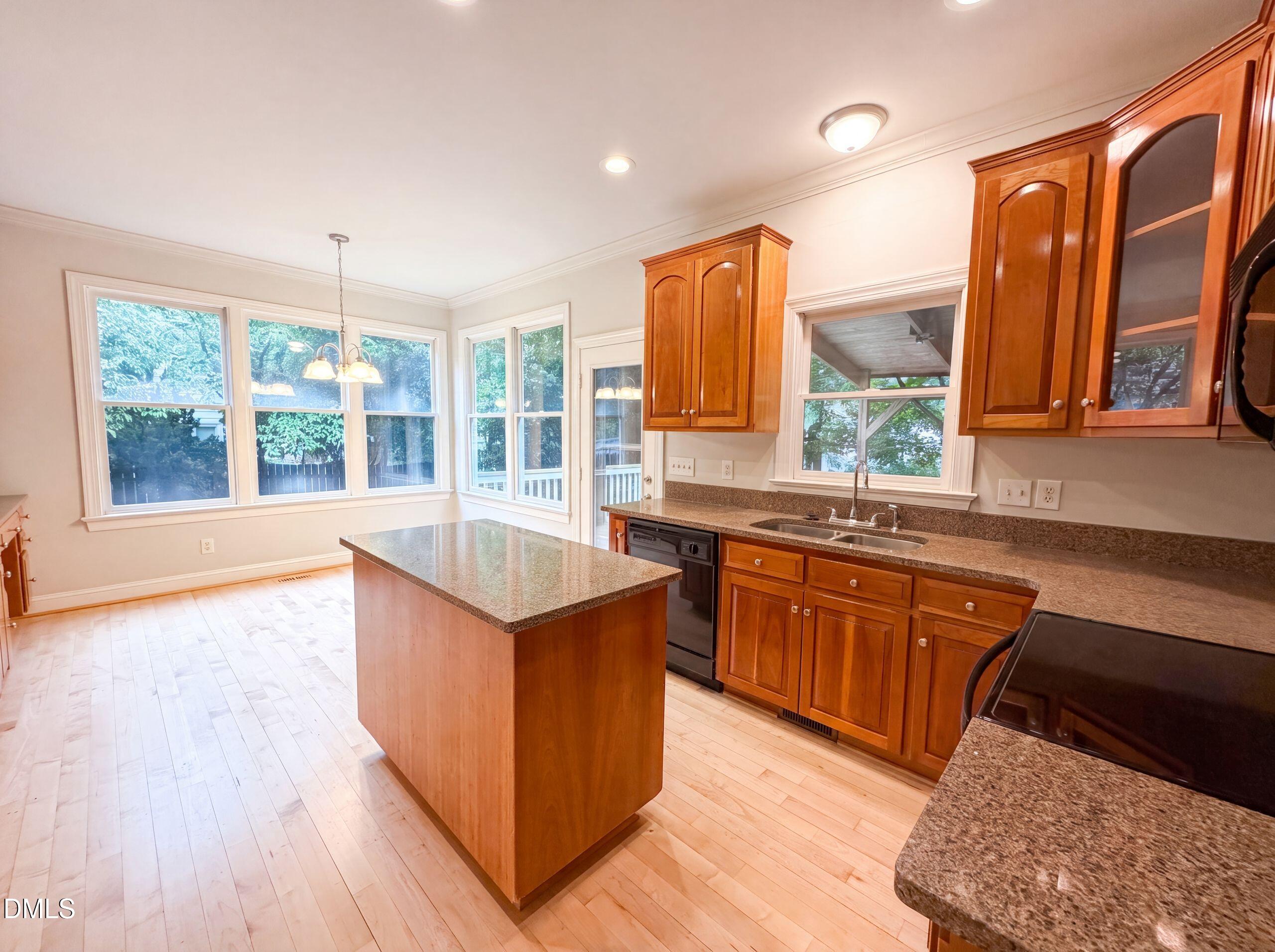 2220 Cushendun Lane