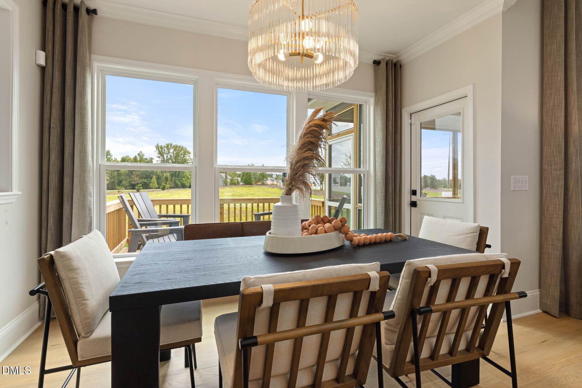 323 W Belmont Stakes Lane