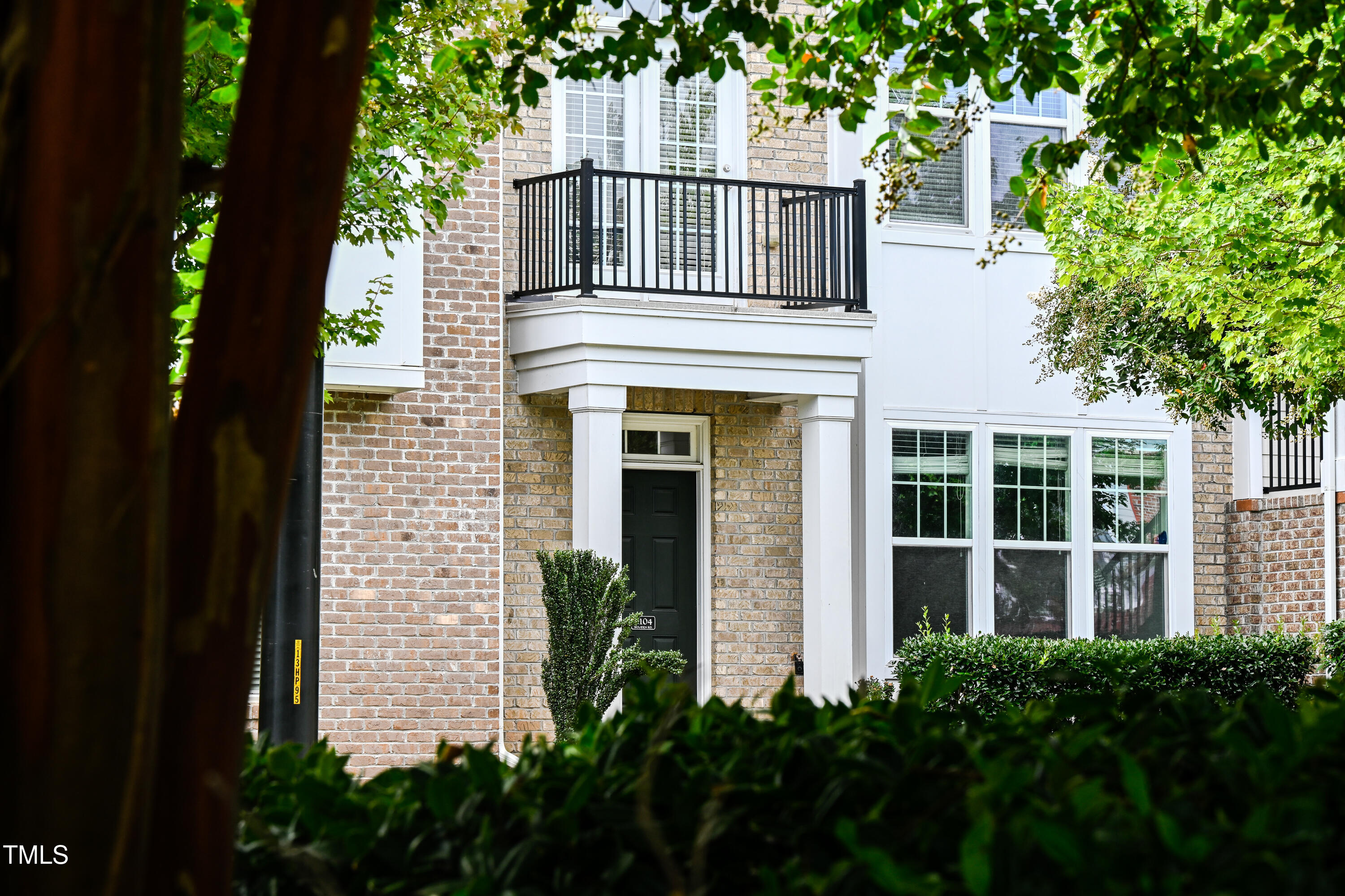 9104 Wooden Road