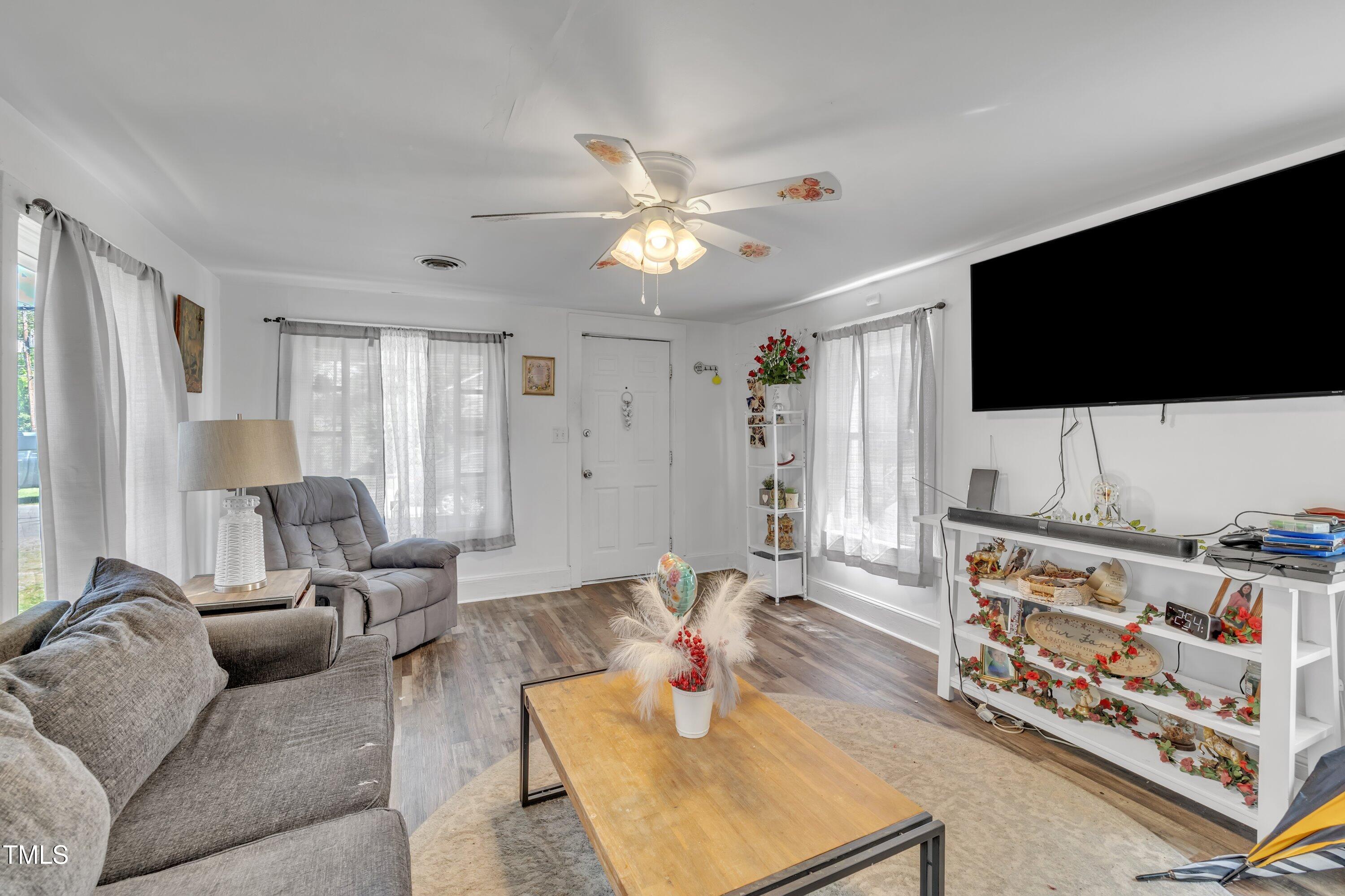 215 N 4th Street