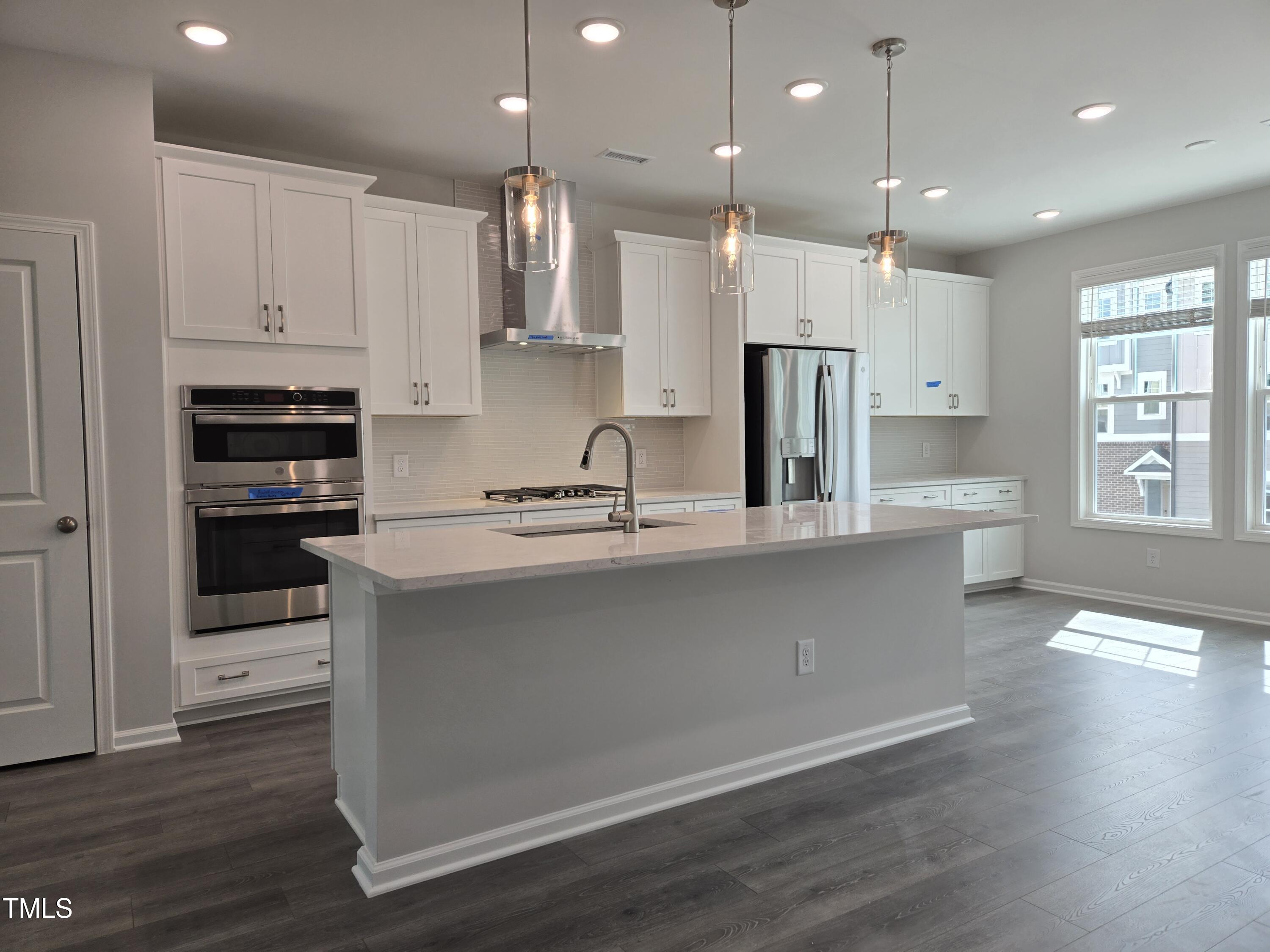 5028 Jowetts Walk Drive 24