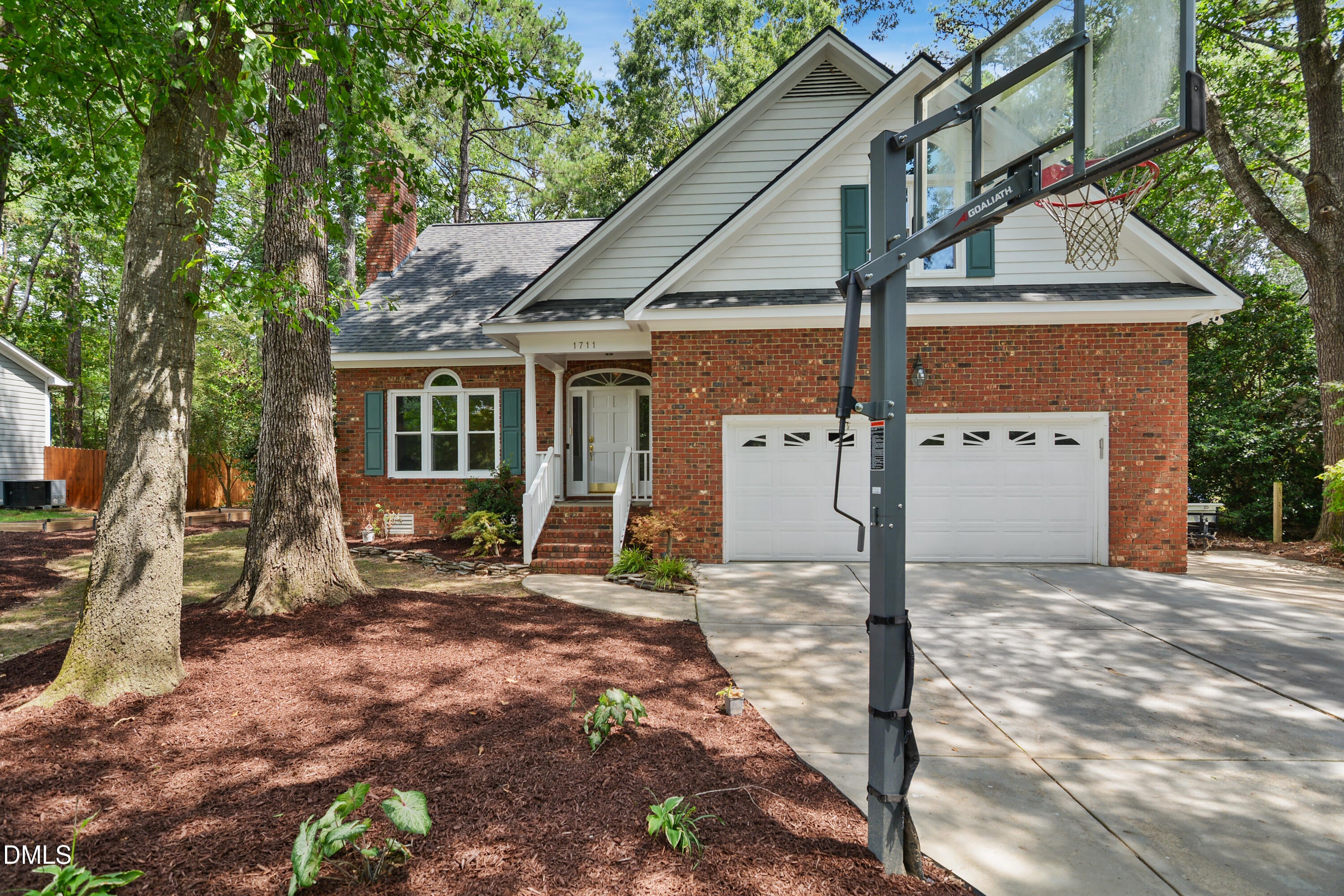 1711 Lisburn Court