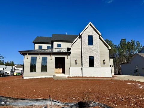 Photo of 15 Chestnut Oak Drive, Youngsville, NC 27596 (MLS # 10130752)