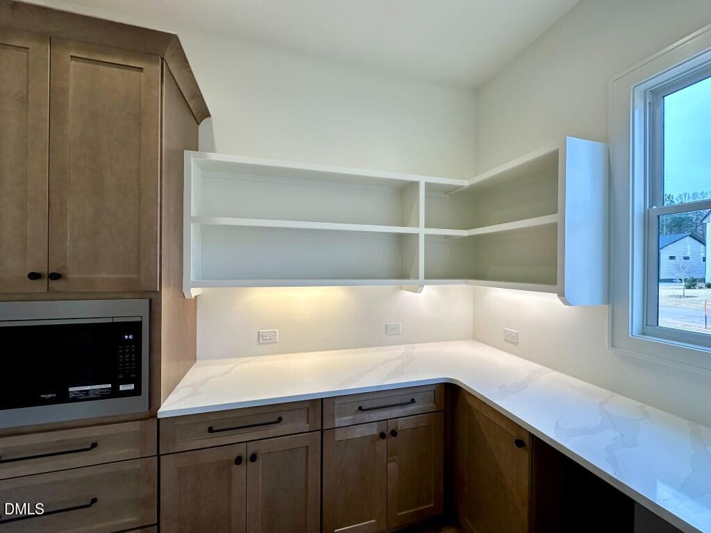 15 Chestnut Oak Drive