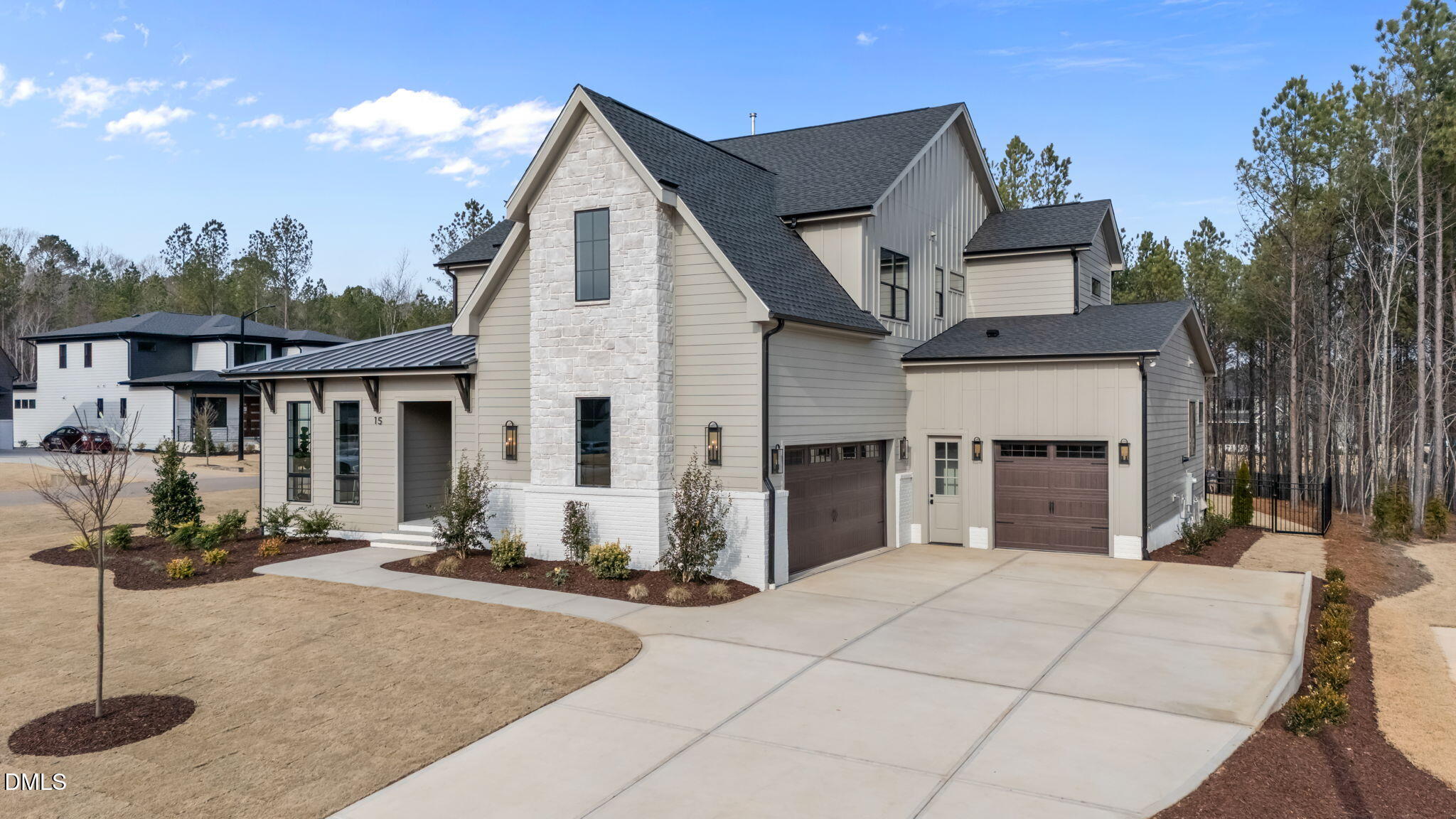 15 Chestnut Oak Drive