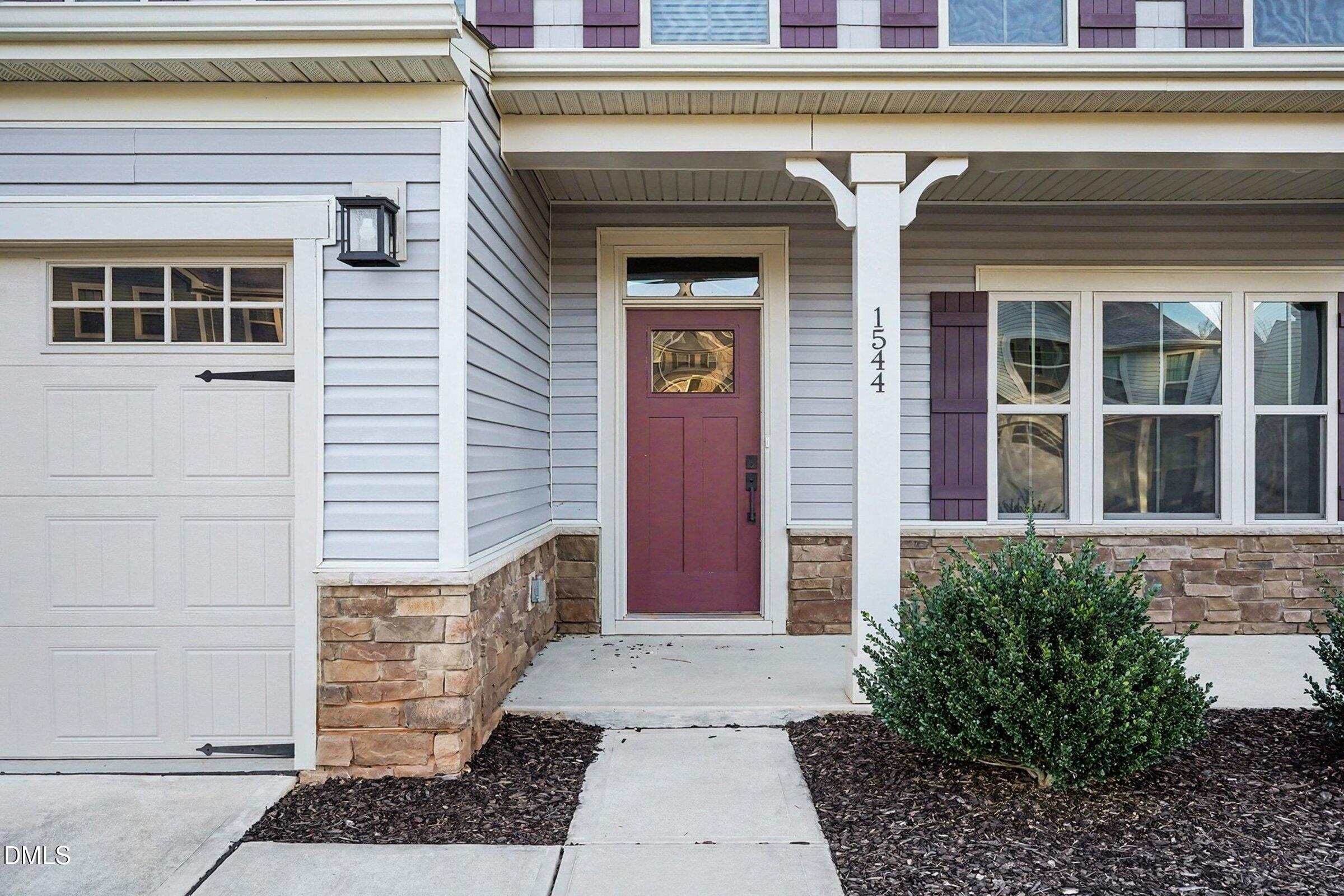 1544 Crimson Leaf Lane