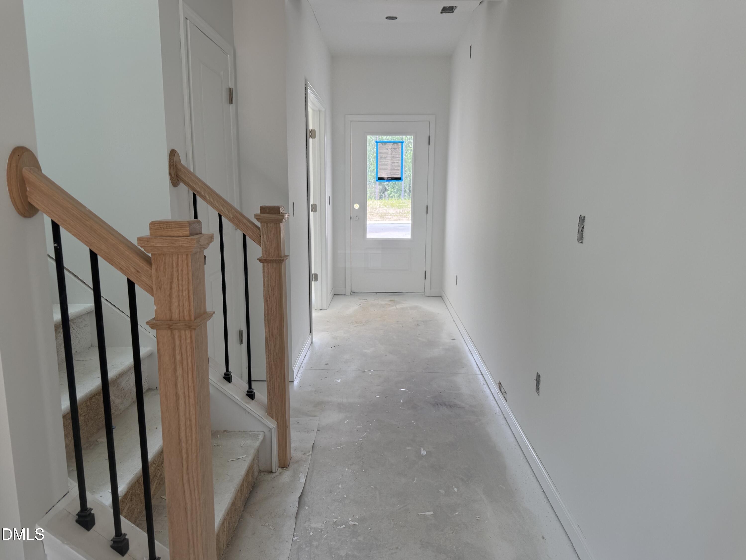 909 Fetching Place 377