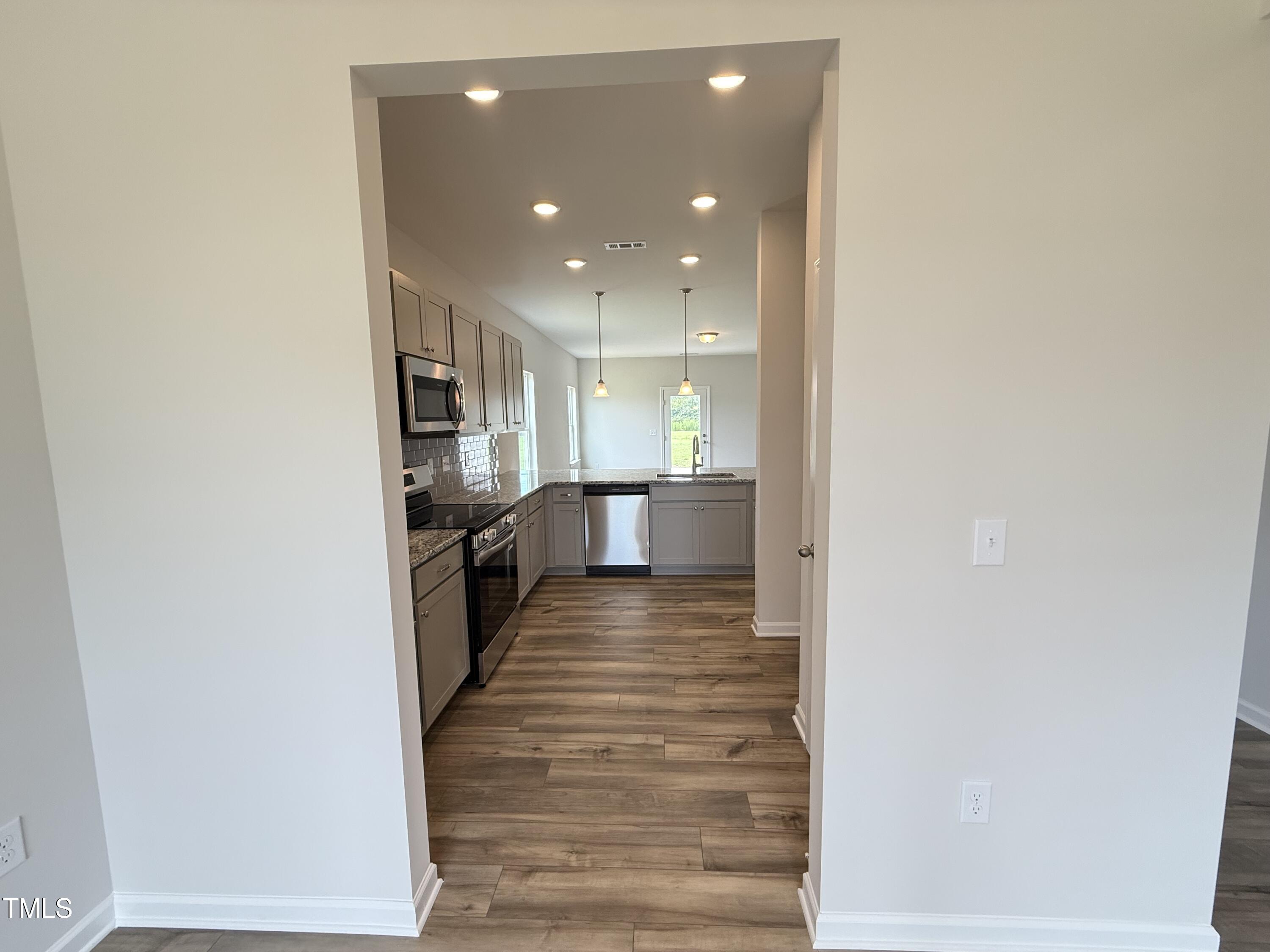 202 E Victory View Terrace