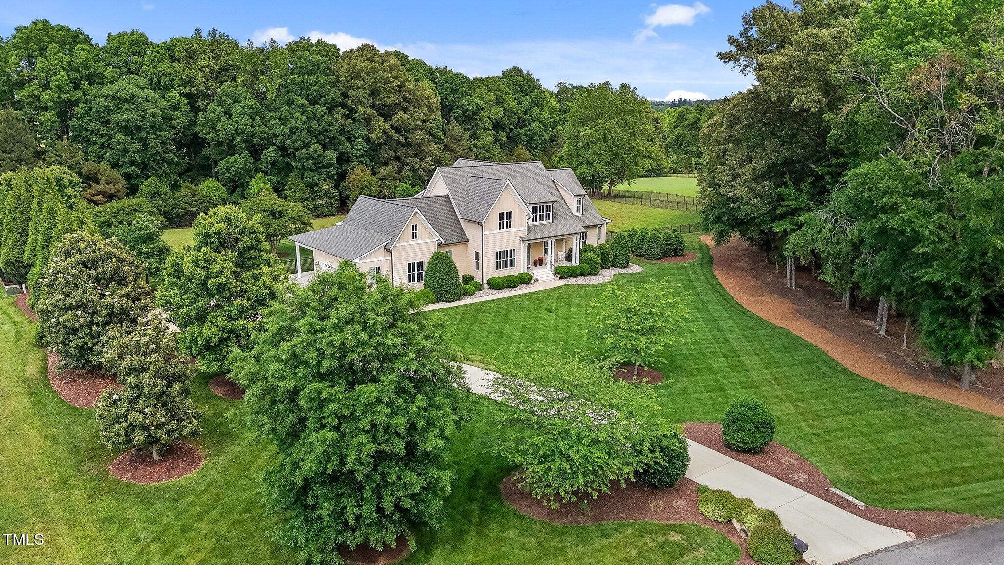 60 Hartwood Lane