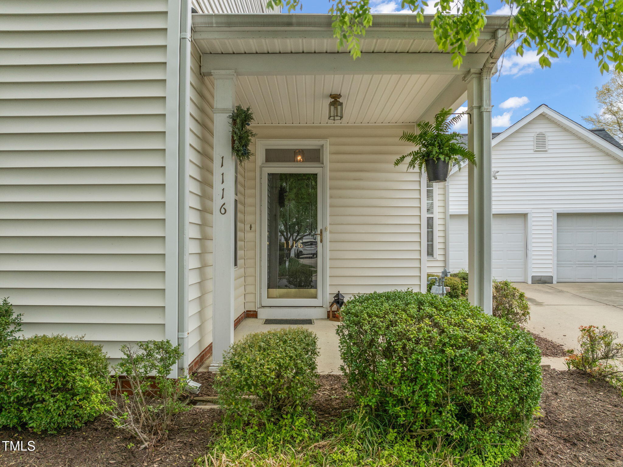1116 Silky Dogwood Trail