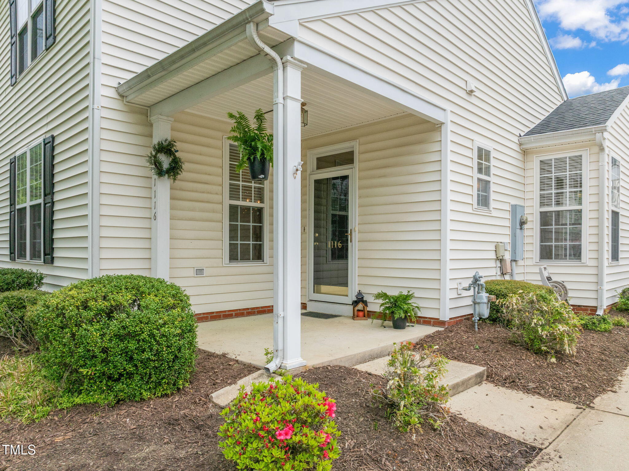 1116 Silky Dogwood Trail