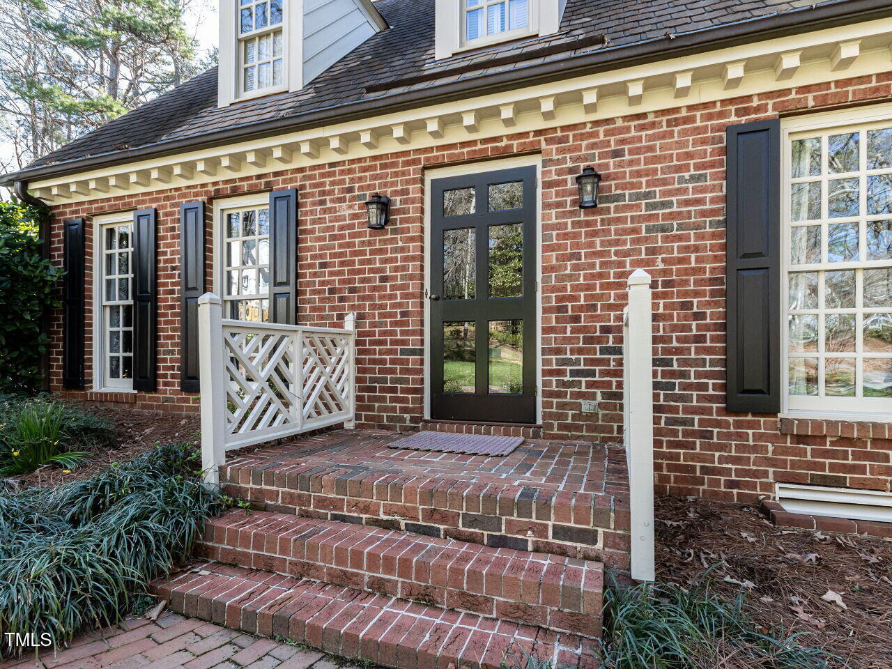 3005 Woodgreen Drive