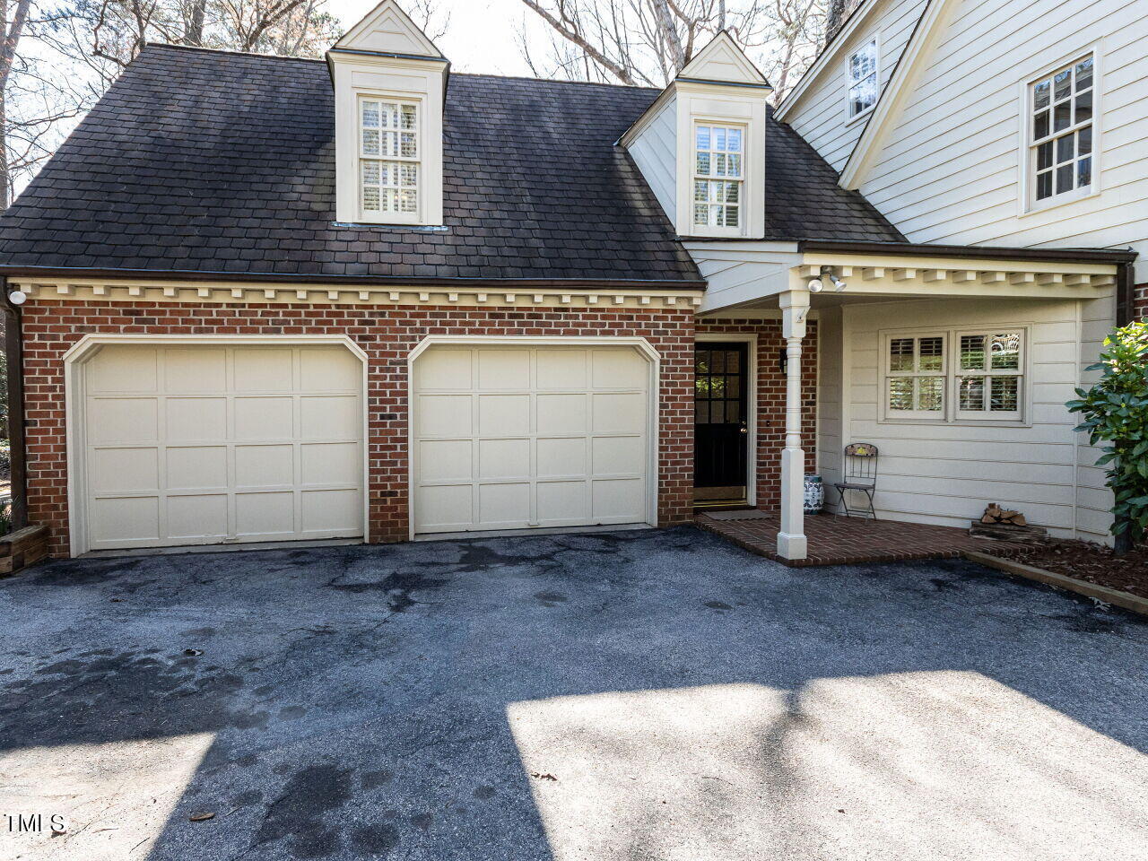 3005 Woodgreen Drive