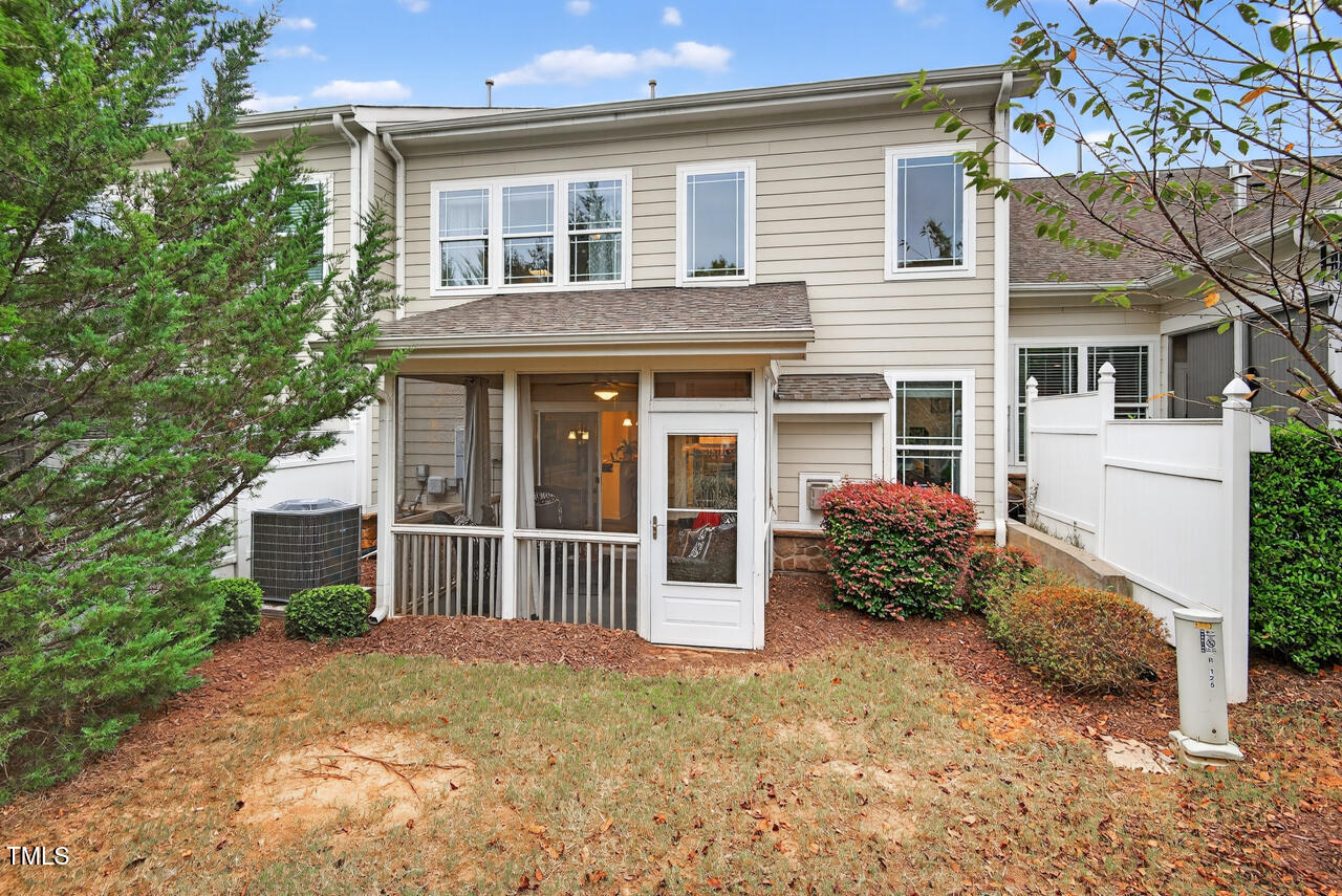 Apex, North Carolina 27539, United States, 3 Bedrooms Bedrooms, ,3 BathroomsBathrooms,Residential,Active,209255