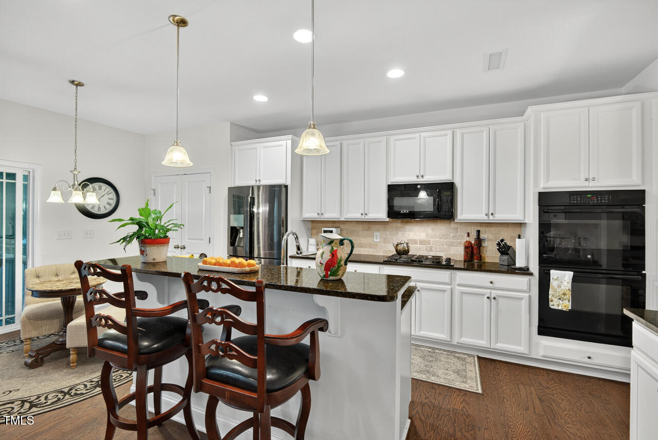 Apex, North Carolina 27539, United States, 3 Bedrooms Bedrooms, ,3 BathroomsBathrooms,Residential,Active,209255