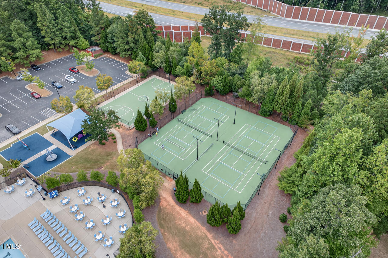 Apex, North Carolina 27539, United States, 3 Bedrooms Bedrooms, ,3 BathroomsBathrooms,Residential,Active,209255