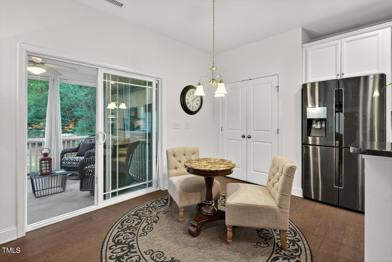 Apex, North Carolina 27539, United States, 3 Bedrooms Bedrooms, ,3 BathroomsBathrooms,Residential,Active,209255