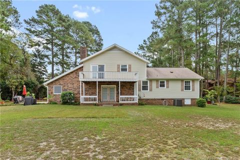 A home in Hope Mills
