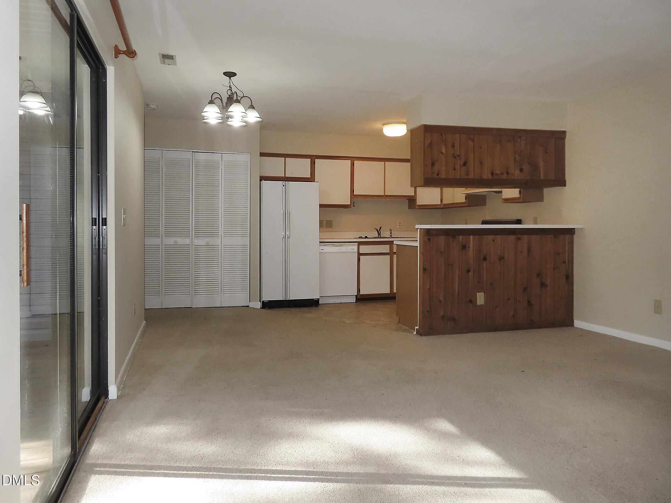 400 Summerwalk Circle