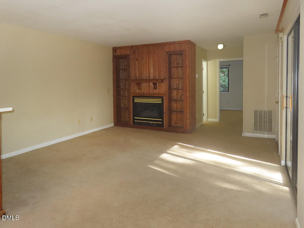 400 Summerwalk Circle