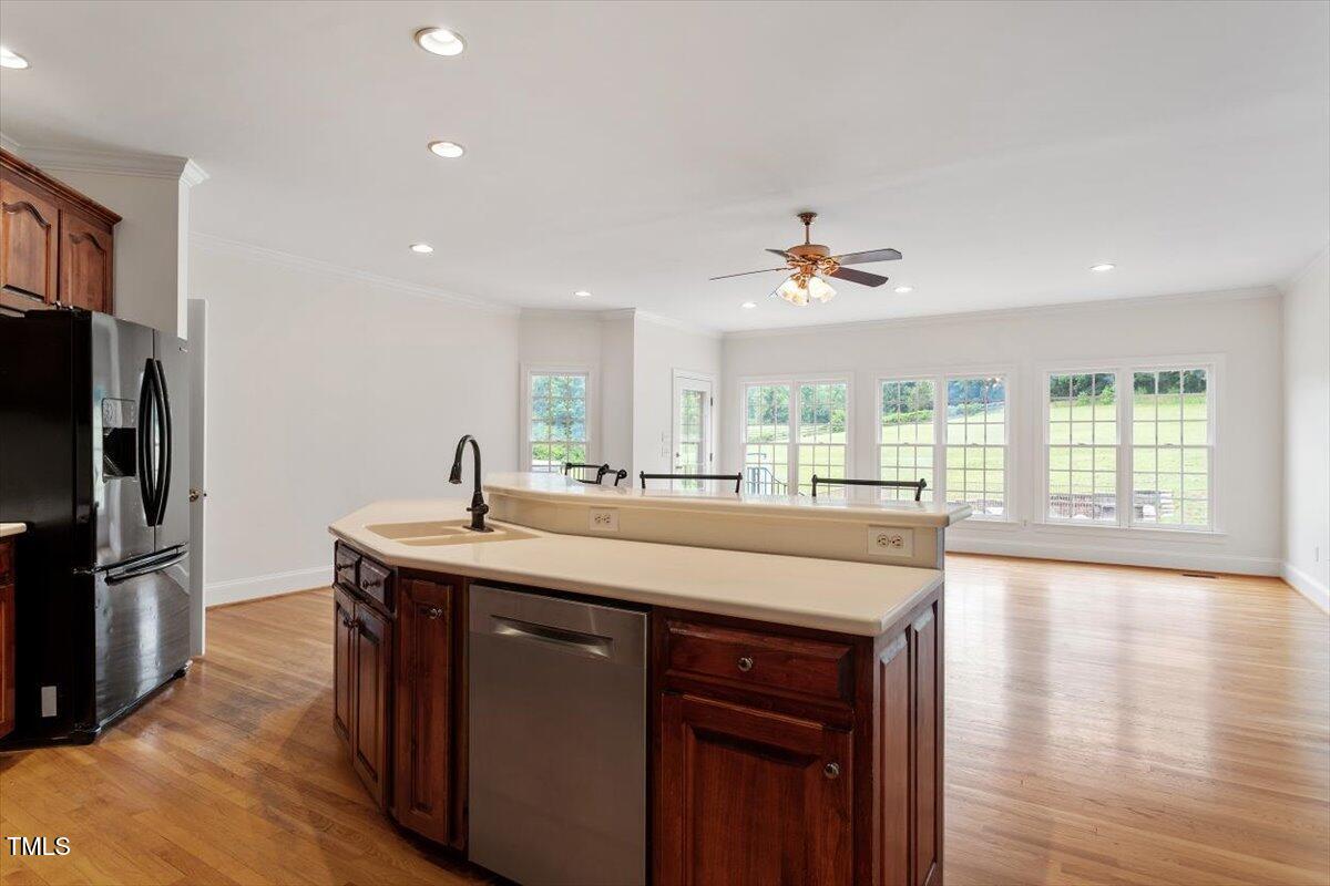 8415 Meadow View Lane