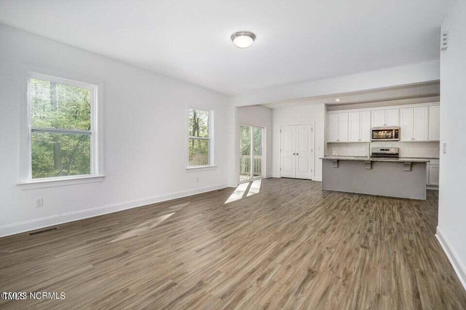 2048 Long Point Trail