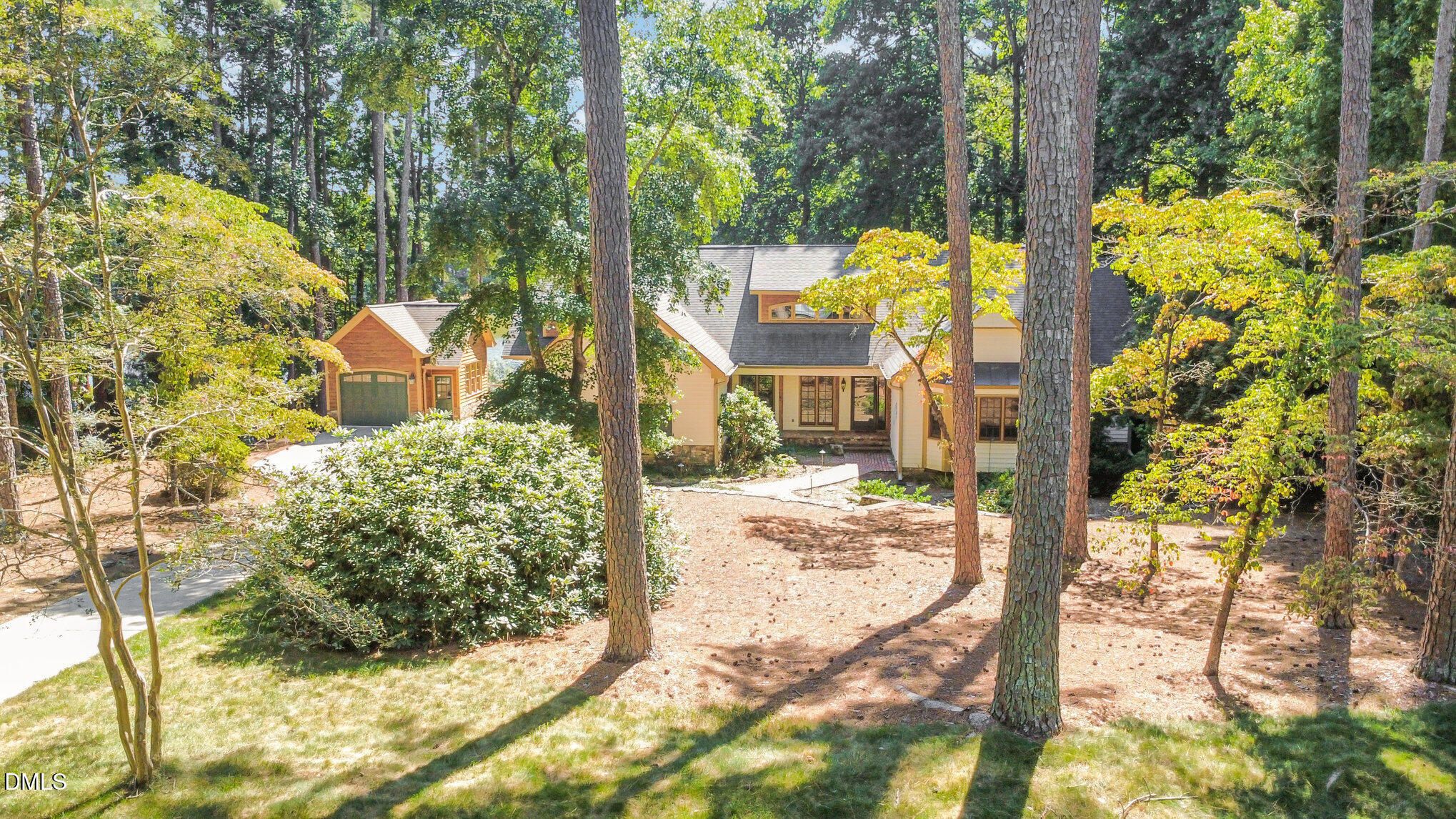 11817 Edgewater Court