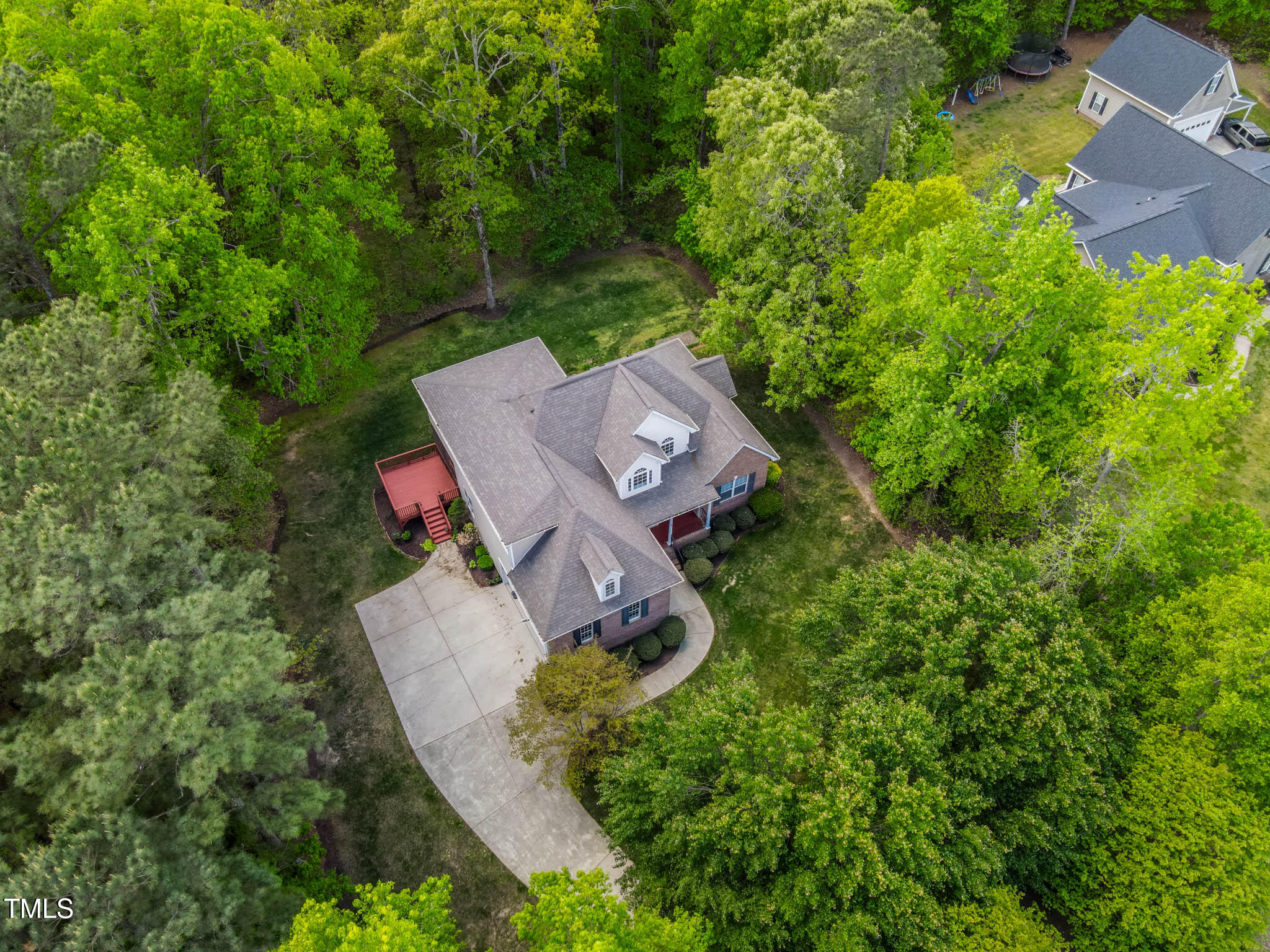 40 Holden Court