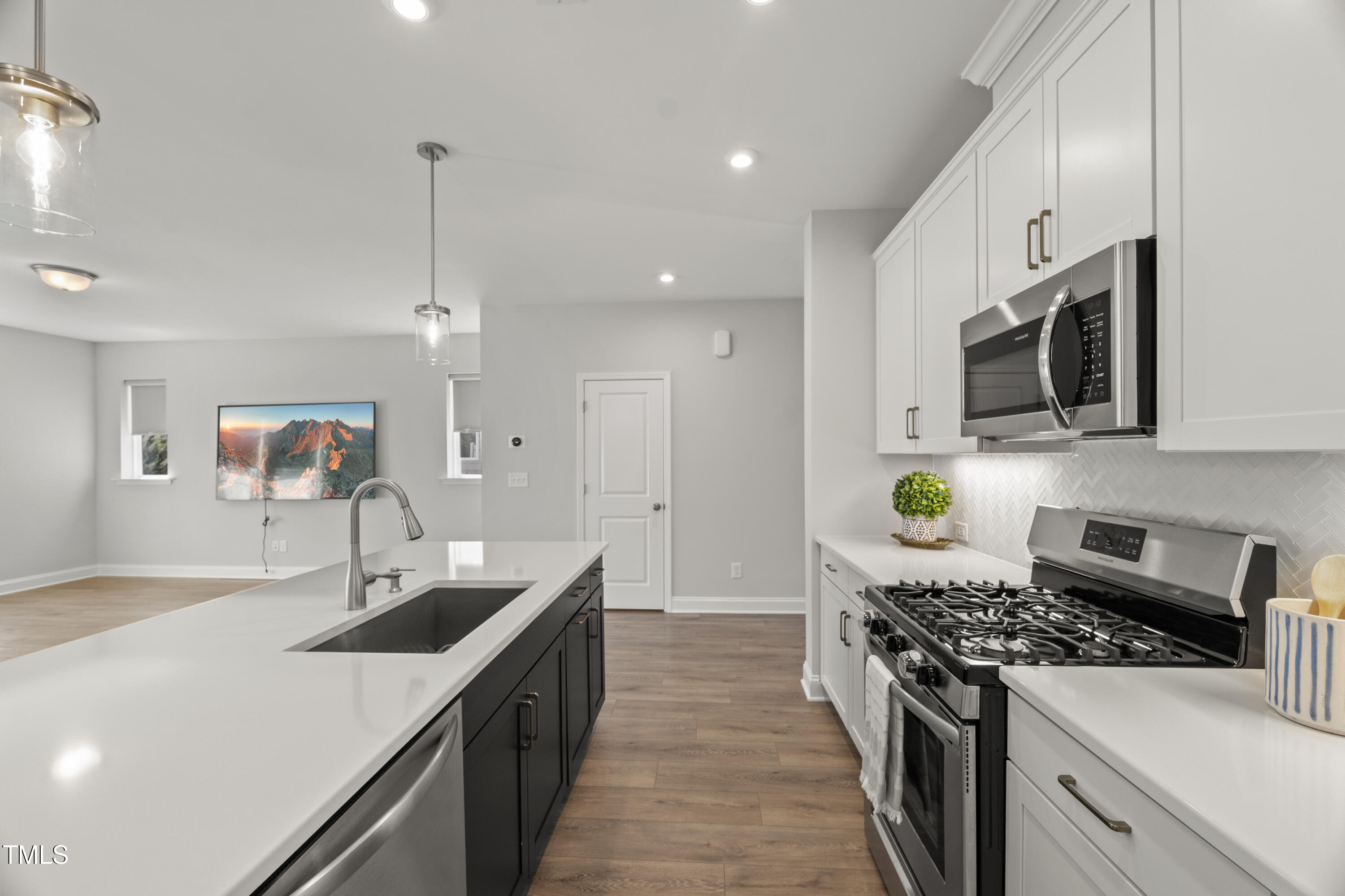 1011 Canary Pepper Drive