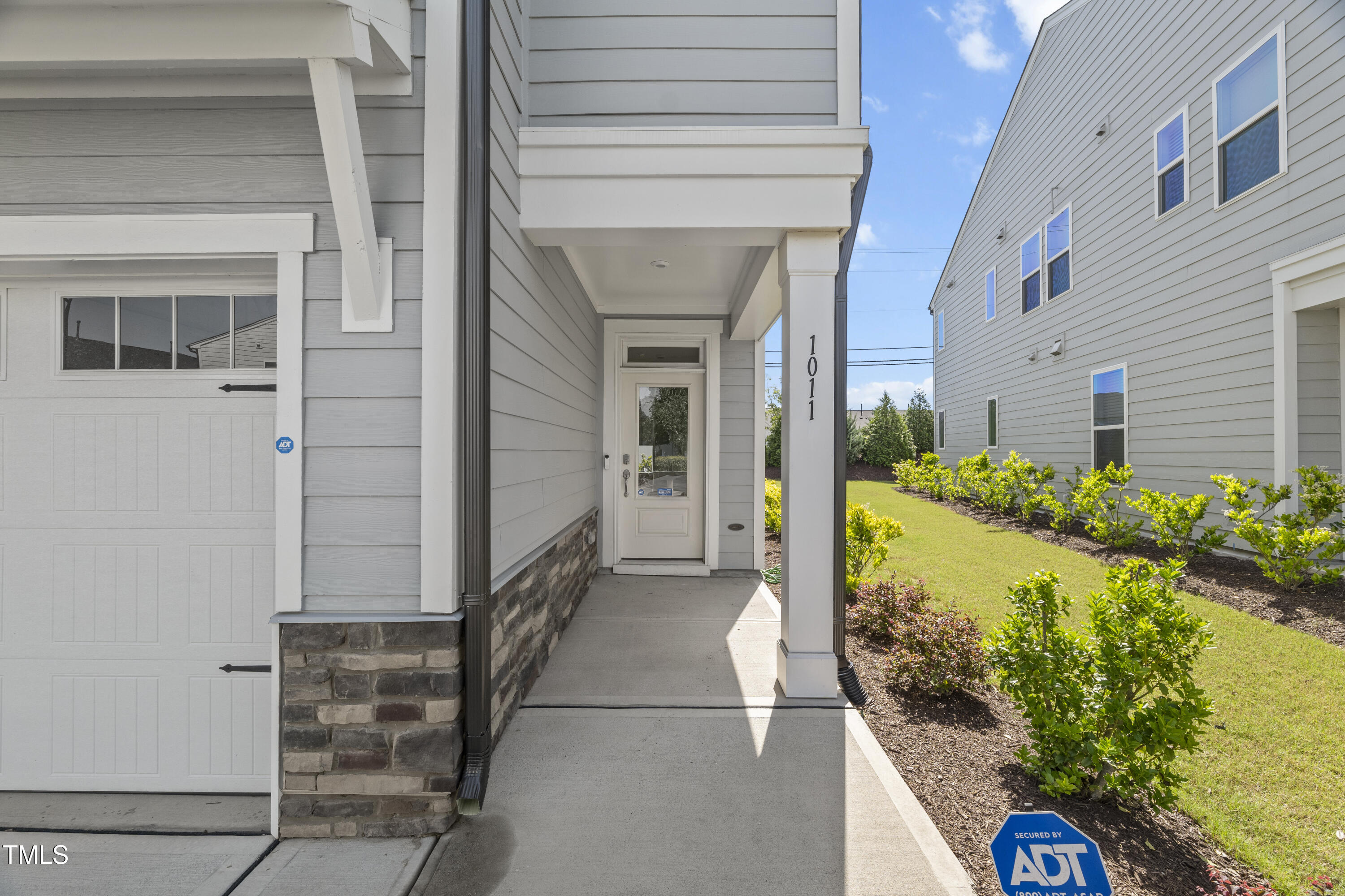 1011 Canary Pepper Drive