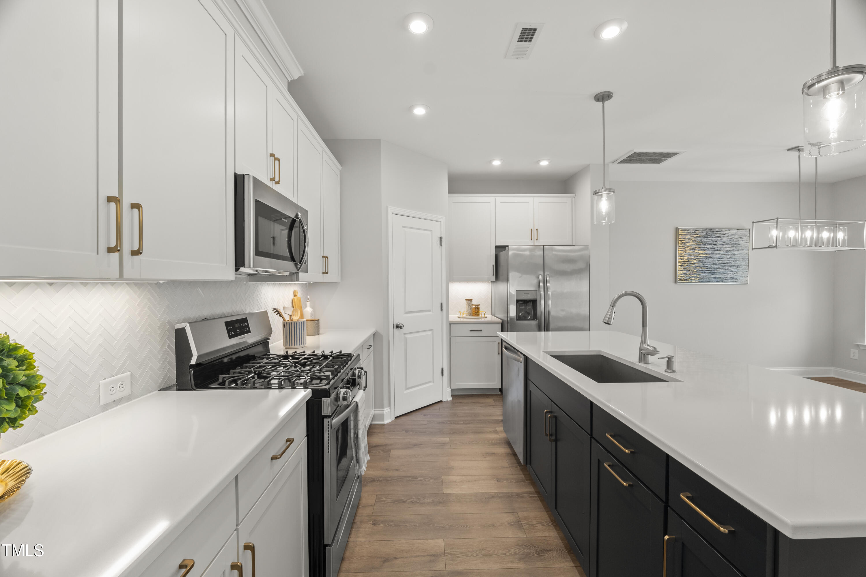 1011 Canary Pepper Drive