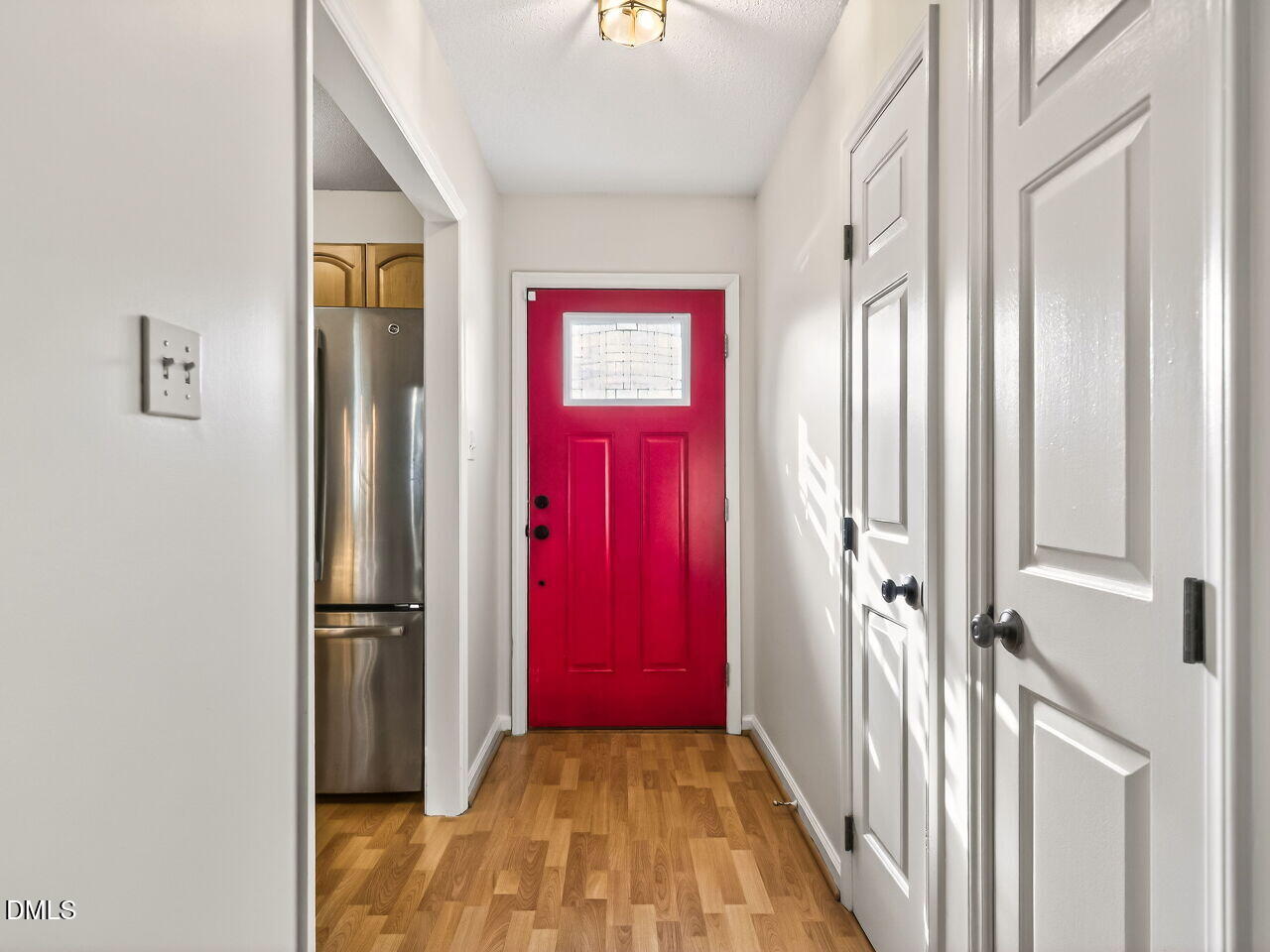 5009 Avenida Del Sol Drive