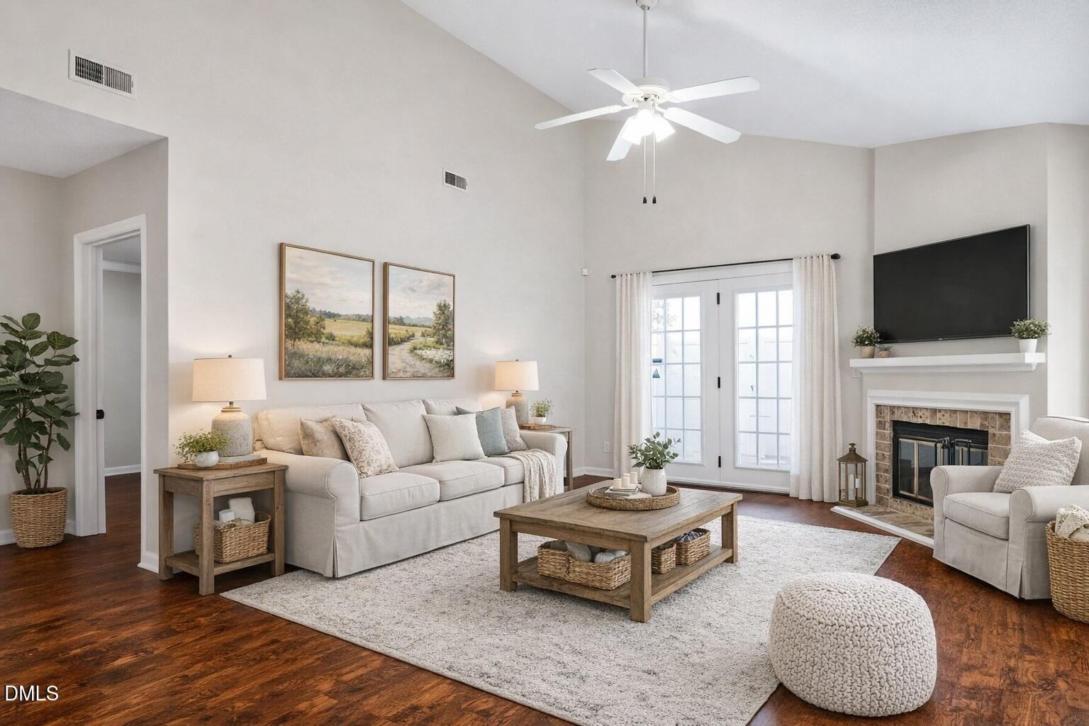 5009 Avenida Del Sol Drive